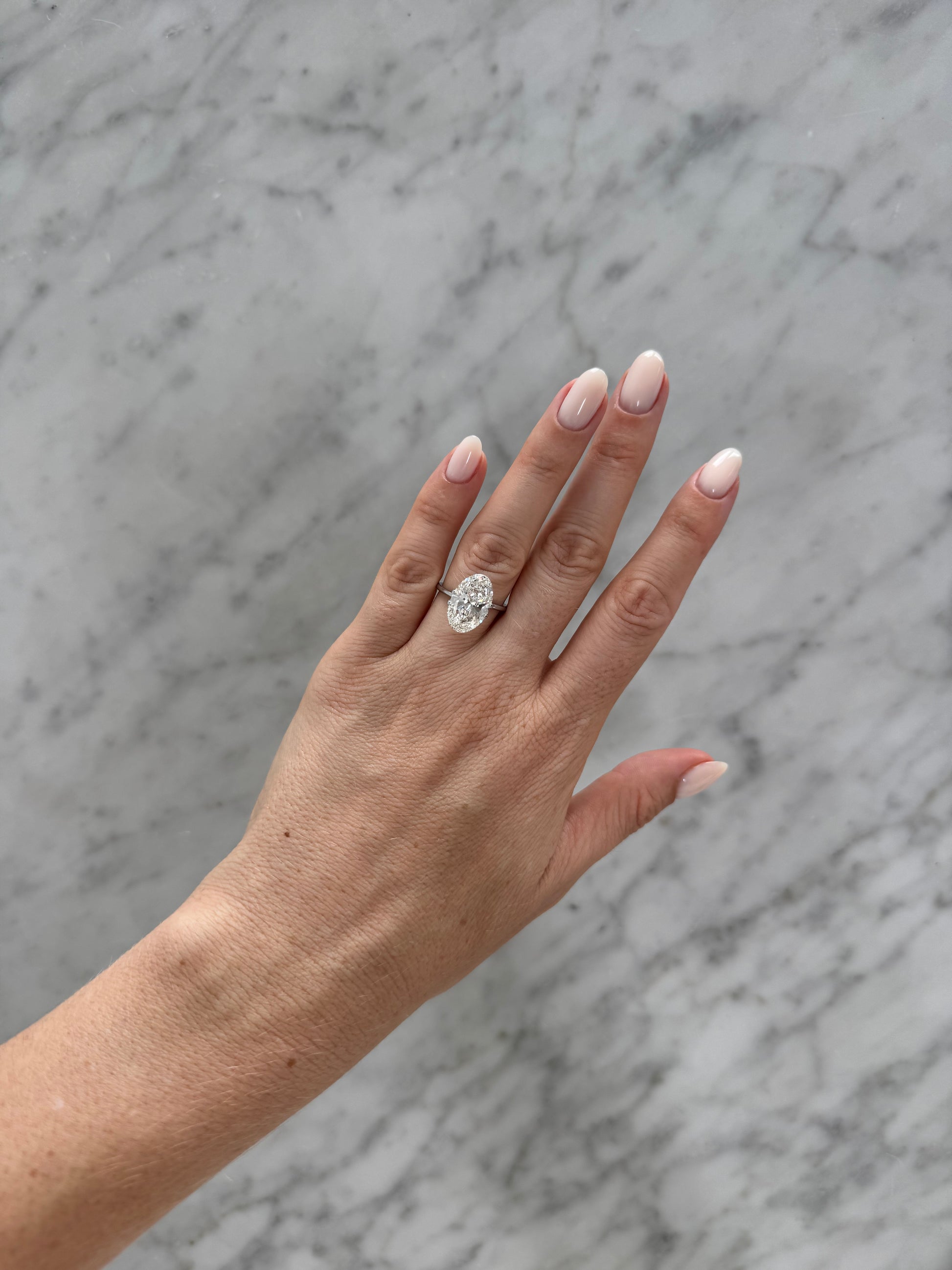 Oval | 5.88ct G VS1 | 1.58 ratio | IGI Certified 610350842