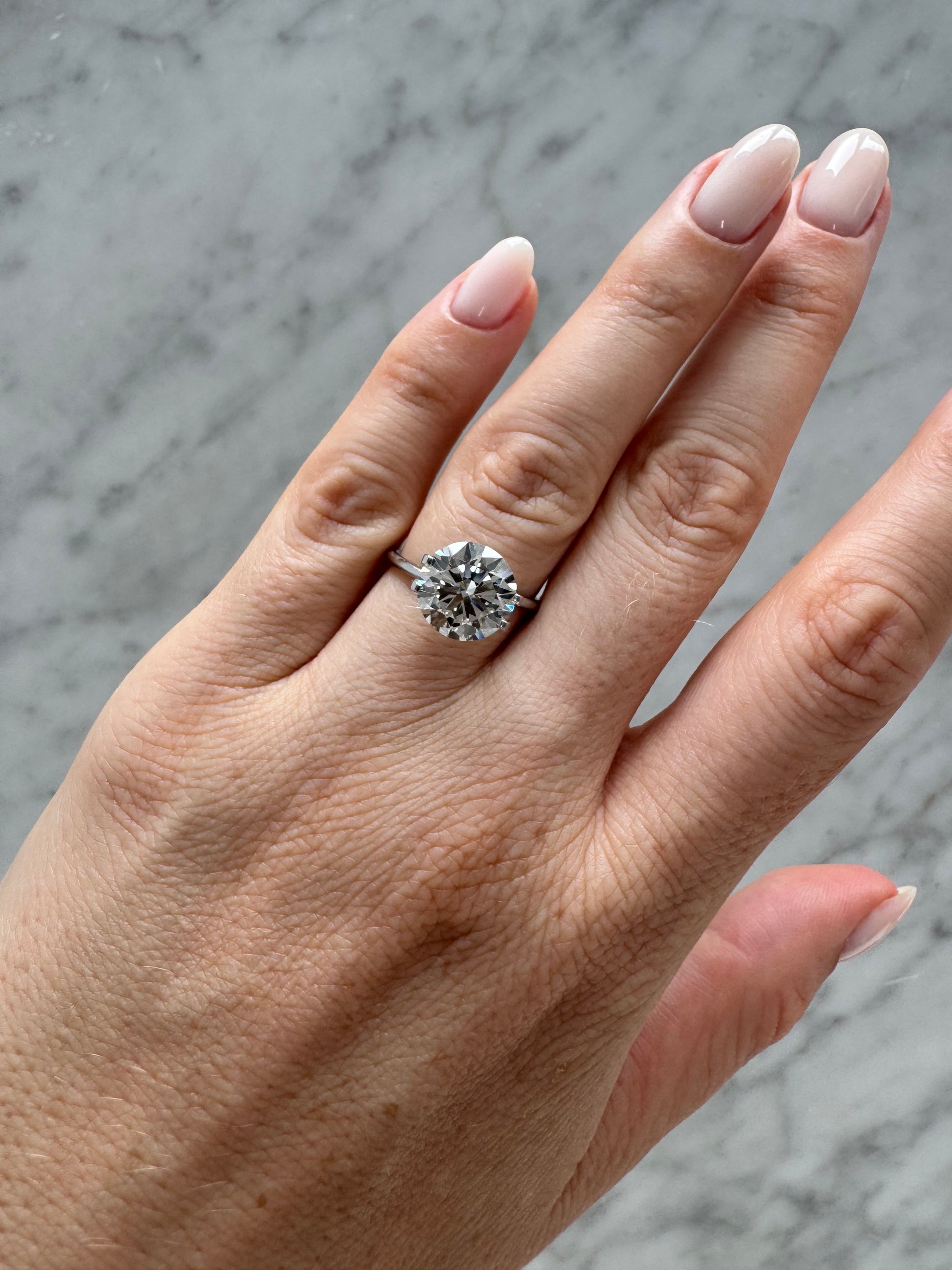 Round | 4.01ct I VS1 | Non-certified*