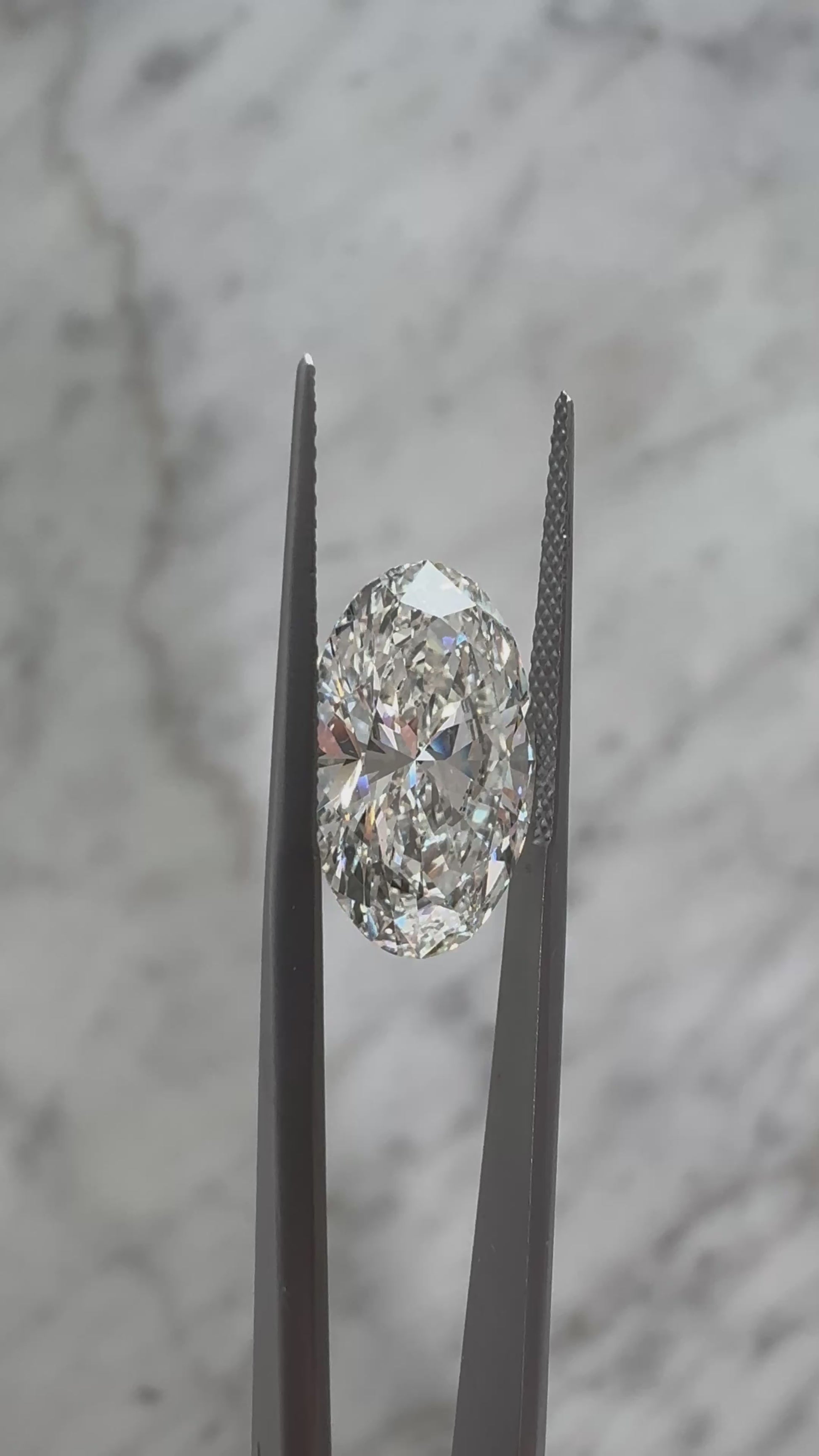 Oval | 5.88ct G VS1 | 1.58 ratio | IGI Certified 610350842