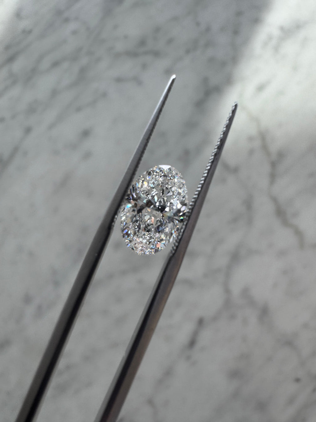 Oval | 2.02ct VVS2 E | 1.49 ratio | IGI Certified 794643073