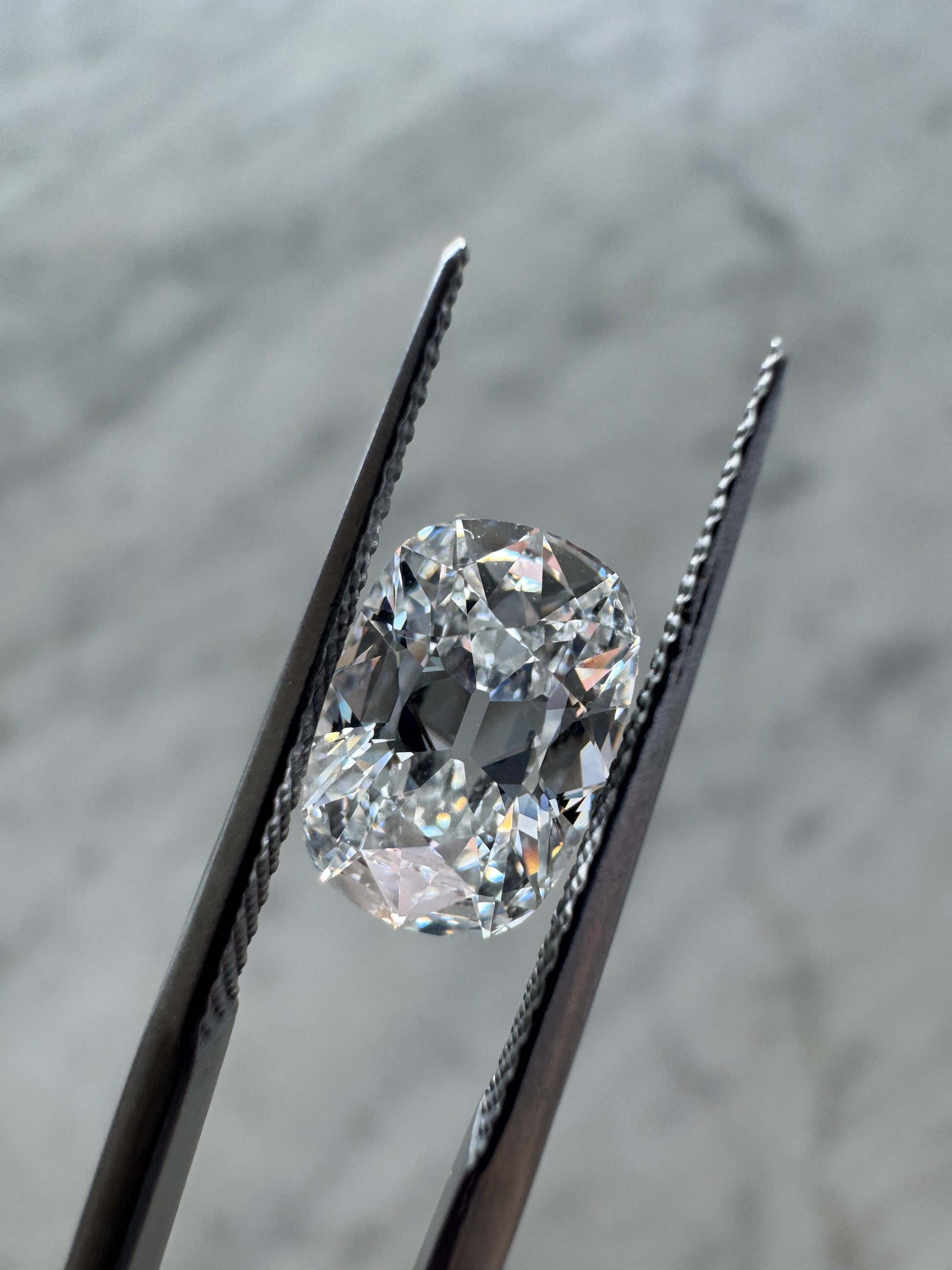 Old Mine Cut | 2.07ct D VVS2 | 1.45 ratio | IGI Certified LG789610582