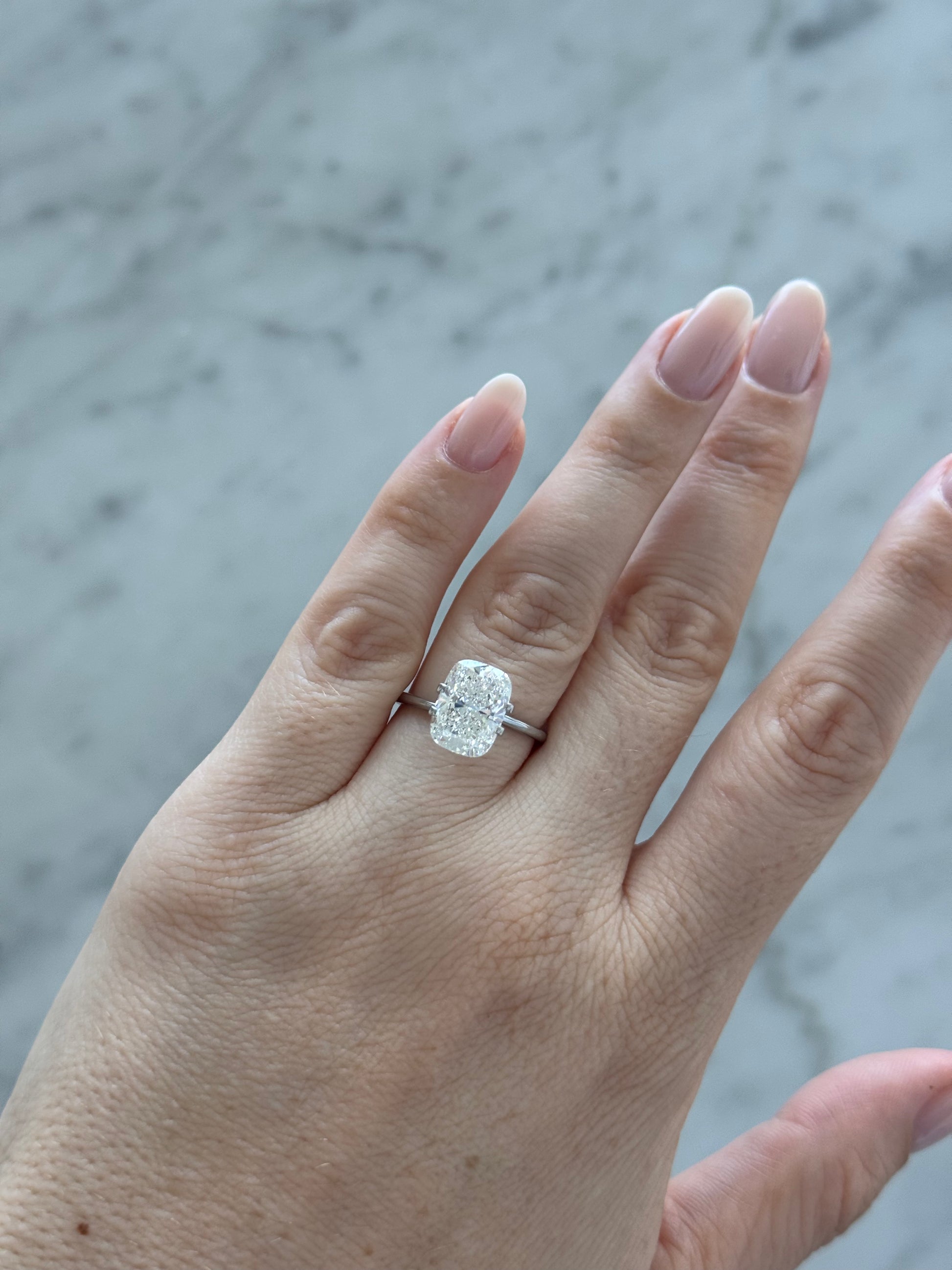 Cushion | 4.09ct F VS1 | 1.36 ratio | IGI Certified LG815670868