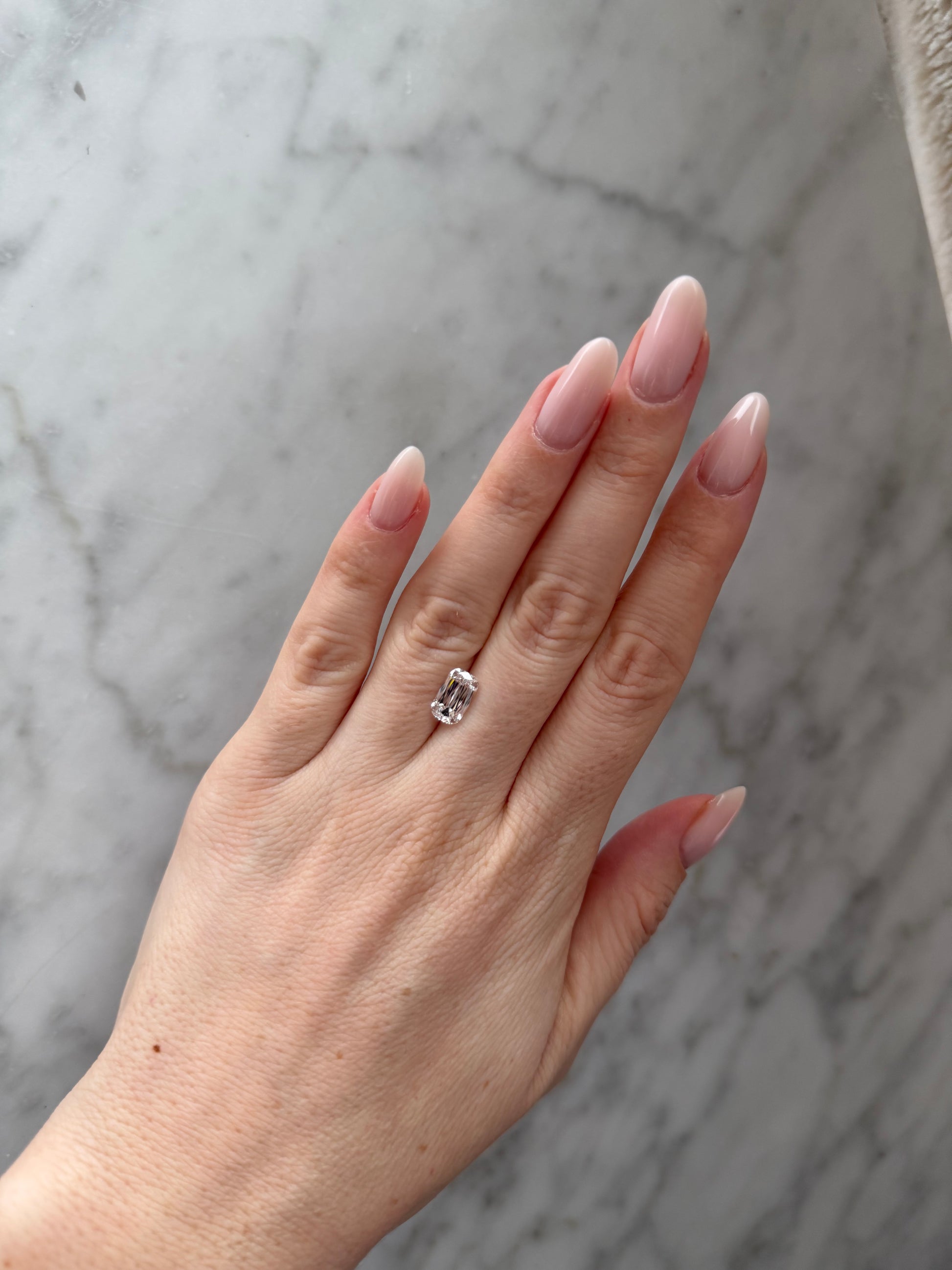 Crisscut Cushion | 2.10ct E VS2 | 1.63 ratio | IGI Certified 690510035