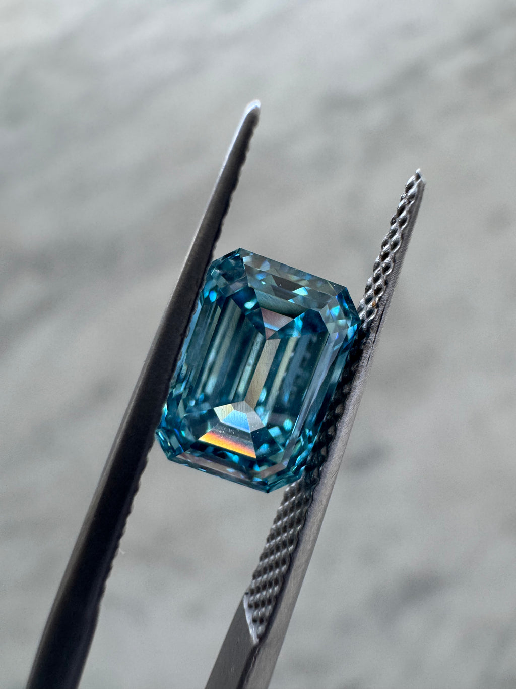 Emerald | 2.06ct Fancy Intense Greenish Blue SI1 | 1.39 ratio | IGI Certified 470127752