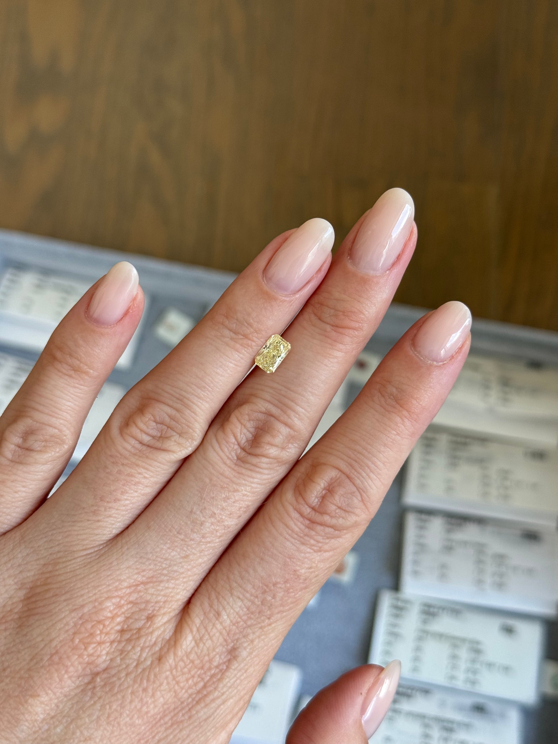 Radiant | 1.17ct Fancy Yellow VVS2 | 1.52 ratio | IGI Certified 629481658