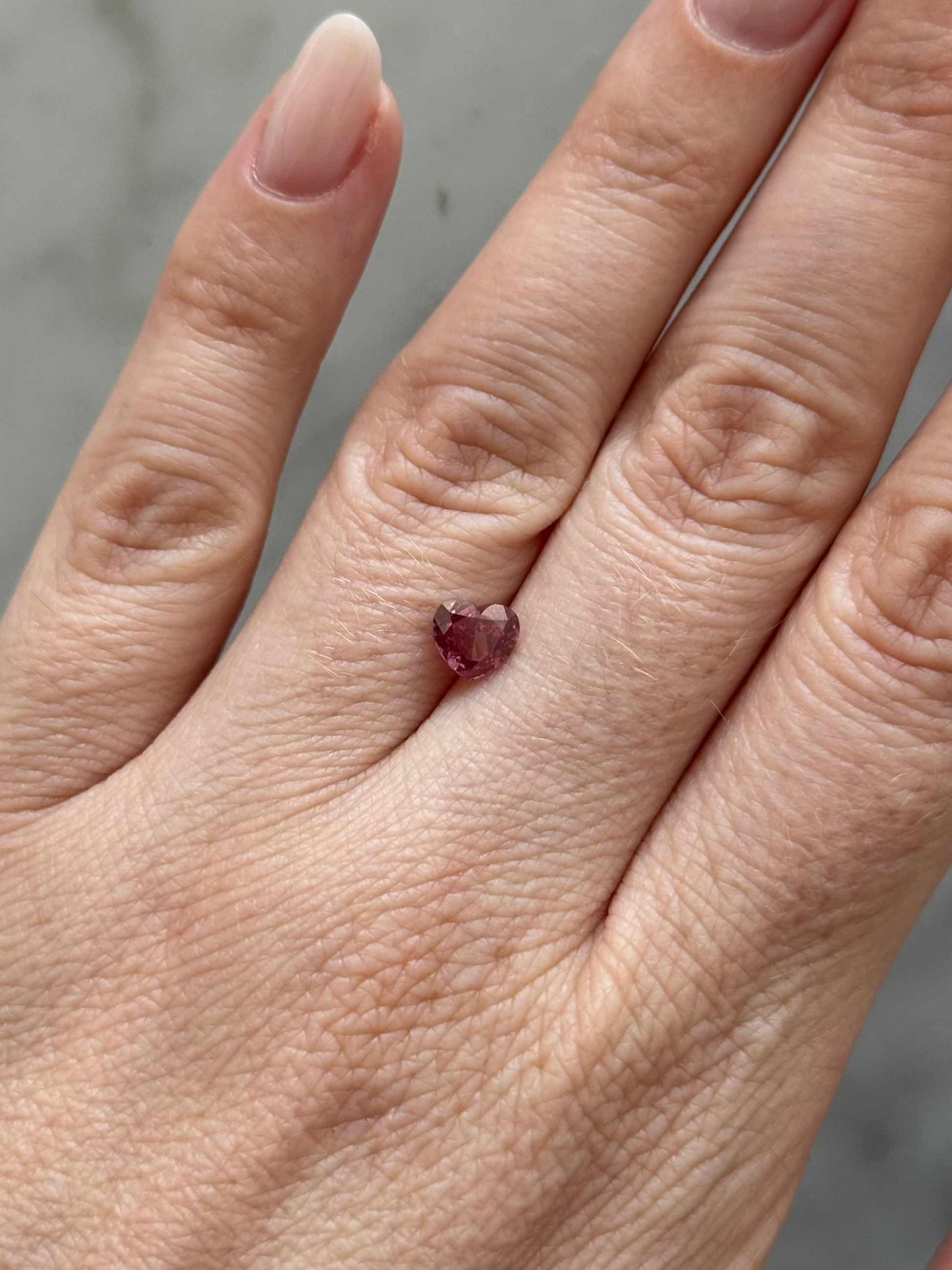 Heart | 1.01ct Fancy Deep Pink VS1 | IGI Certified 816666608