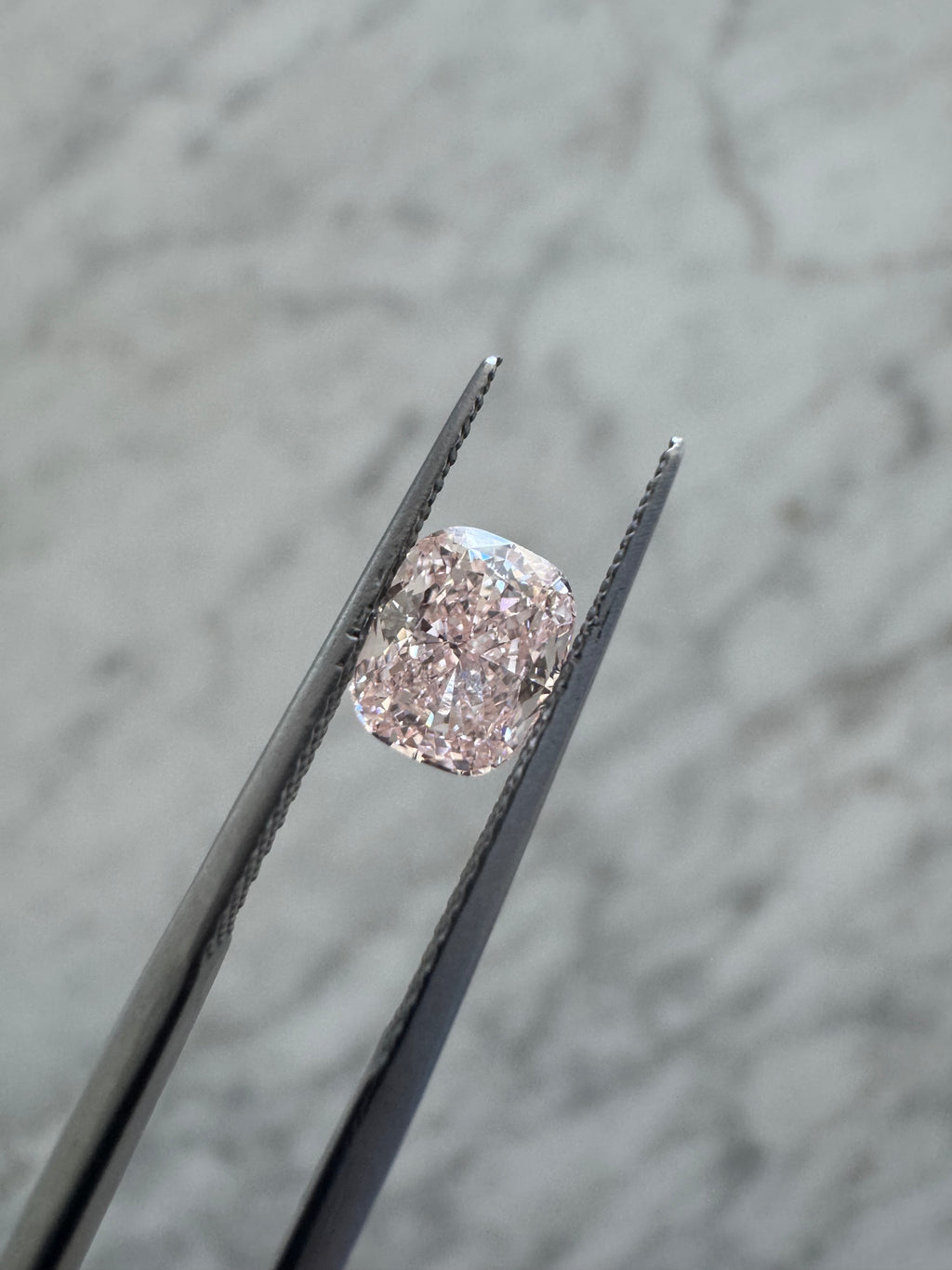Cushion | 1.04ct Fancy Pink VS1 | 1.23 ratio | IGI Certified 628439931