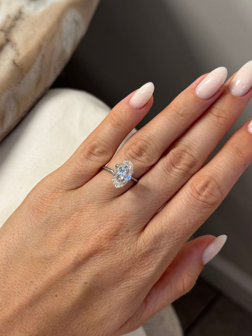 Antique Moval | 3.52ct E VVS2 | 1.71 ratio | IGI Certified