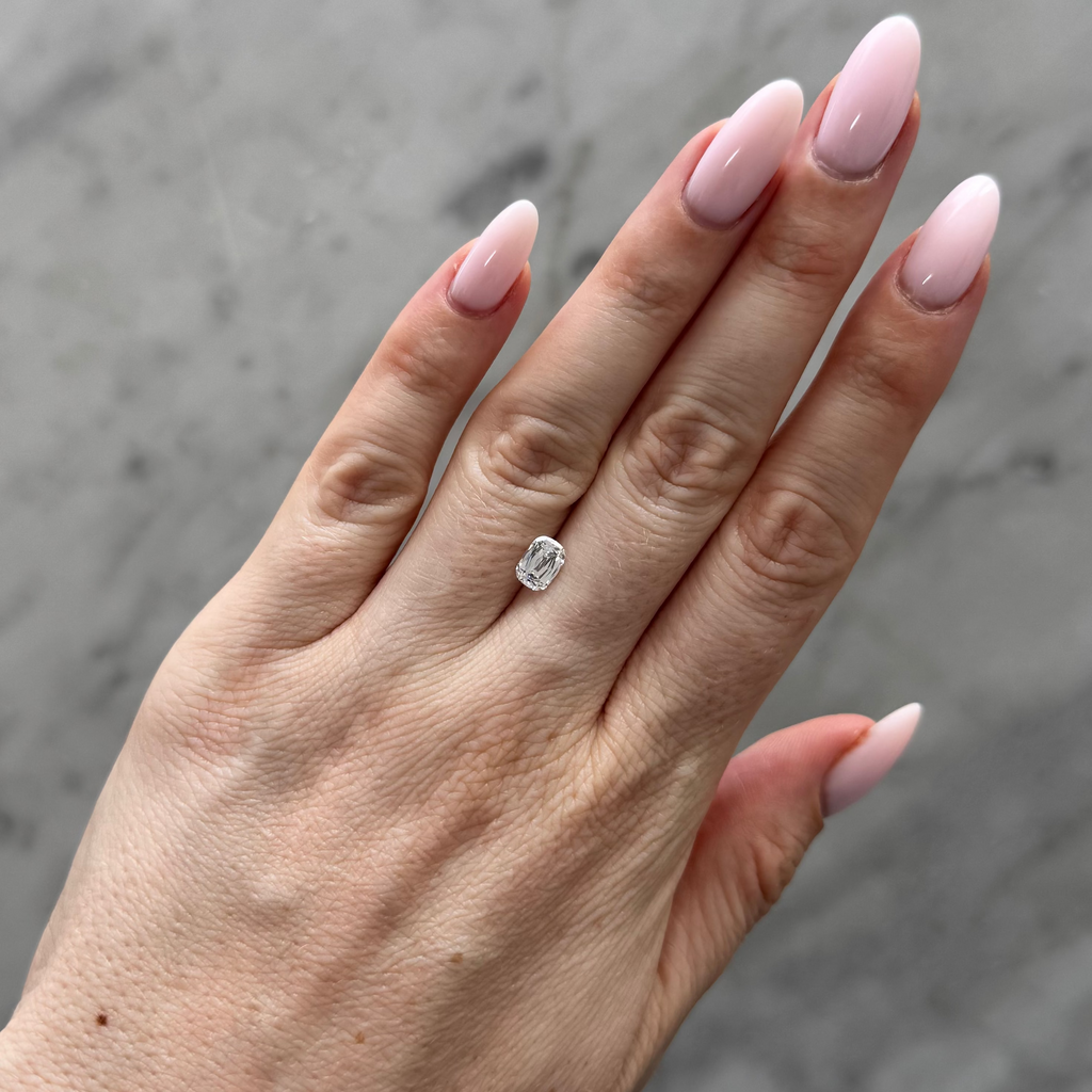 Crisscut Cushion | 1.02ct E VVS2 | 1.37 ratio | IGI Certified 729579284