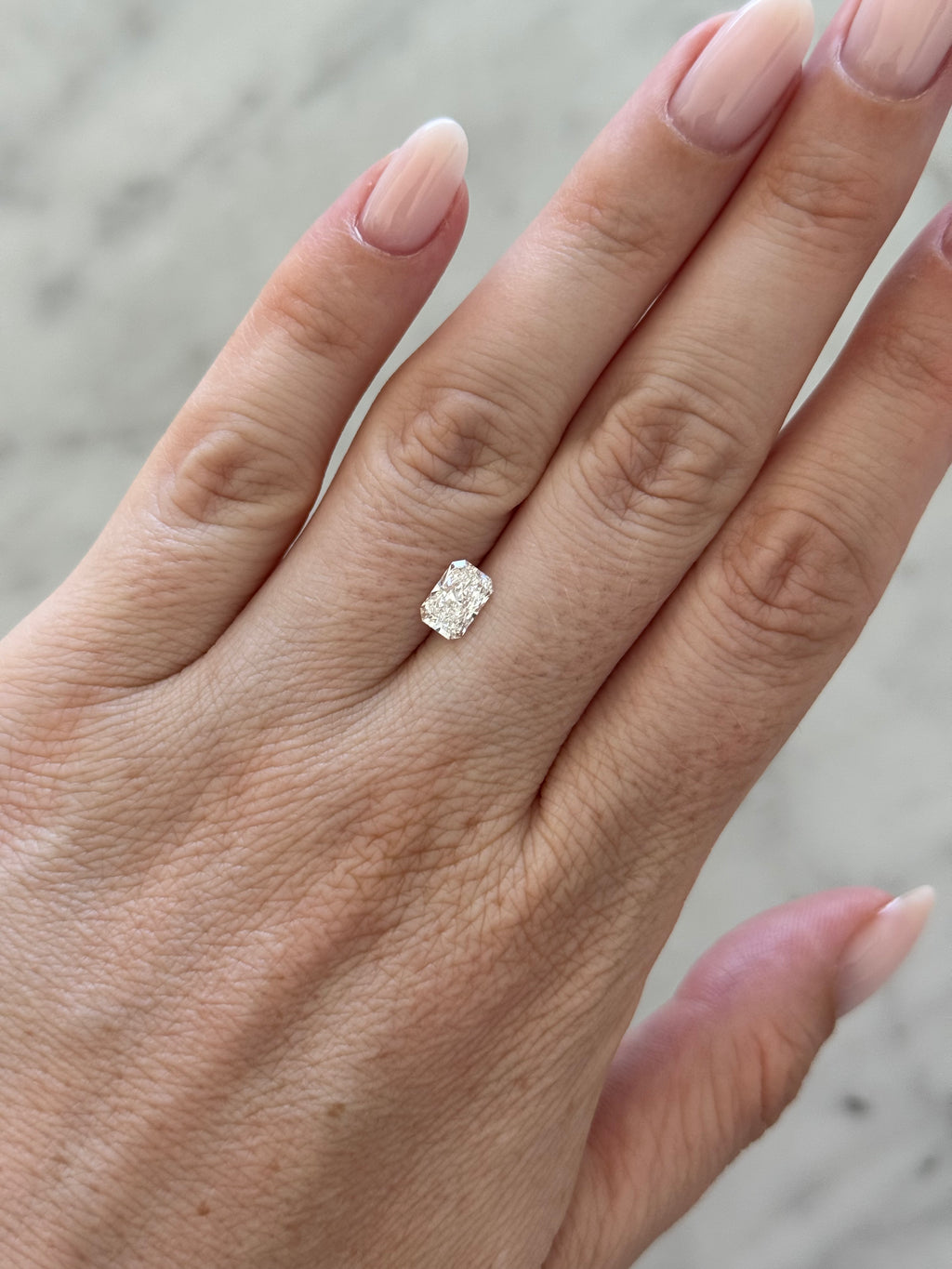Radiant | 1.08ct E VVS2 | 1.47 ratio | IGI Certified 700570773