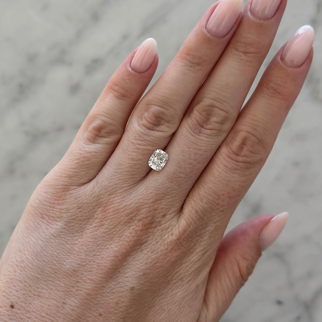 Cushion | 1.57ct E VS1 | 1.27 ratio | IGI Certified 648454147