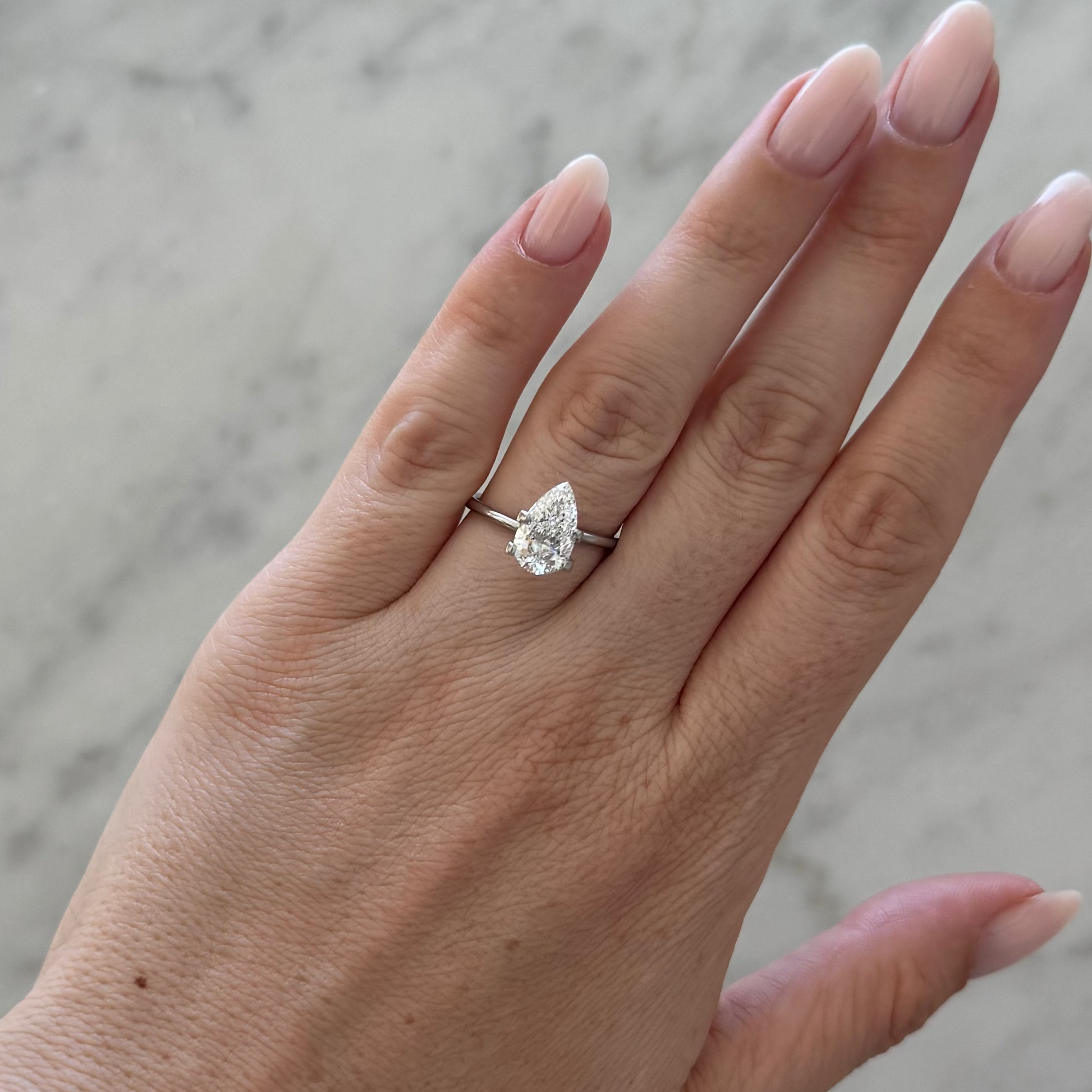 Pear | 2.01ct E VVS2 | 1.68 ratio | IGI Certified 782614839