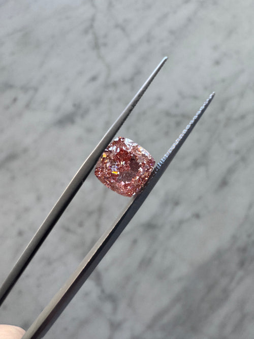 Cushion | 3.48ct Fancy Vivid Pink VS1 | 1.02 ratio | IGI Certified 671412883