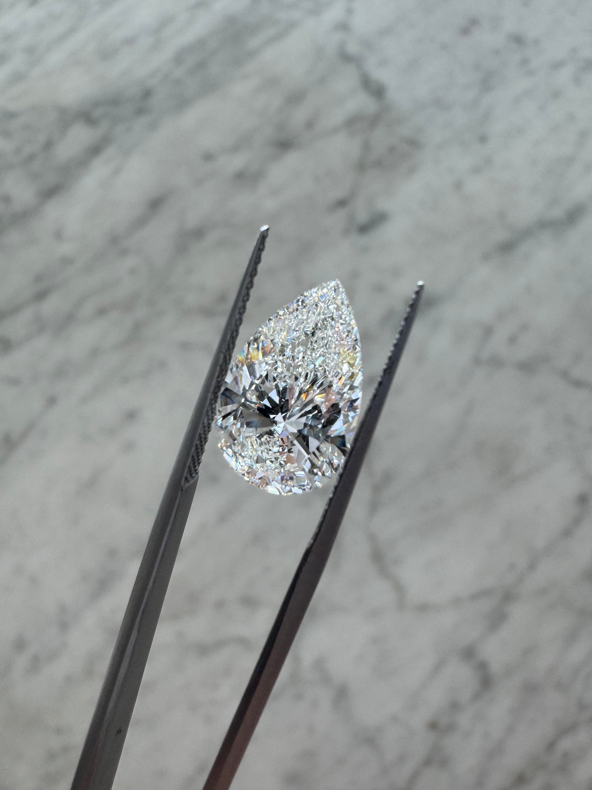 Pear | 5.22ct F VS1 | 1.60 ratio | IGI Certified LG793649981