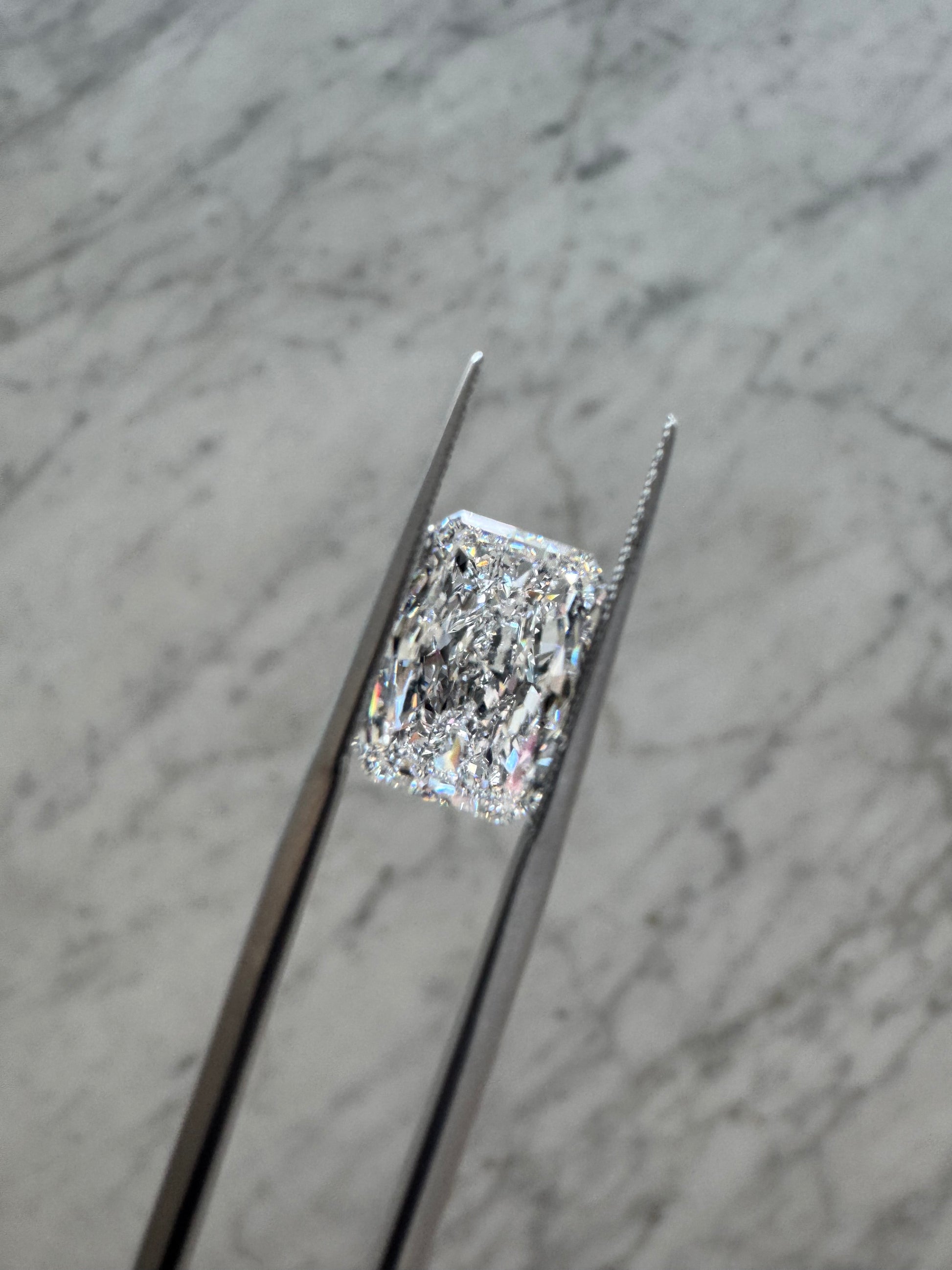 Radiant | 4.09ct D VS1 | 1.49 ratio | IGI Certified LG788640790