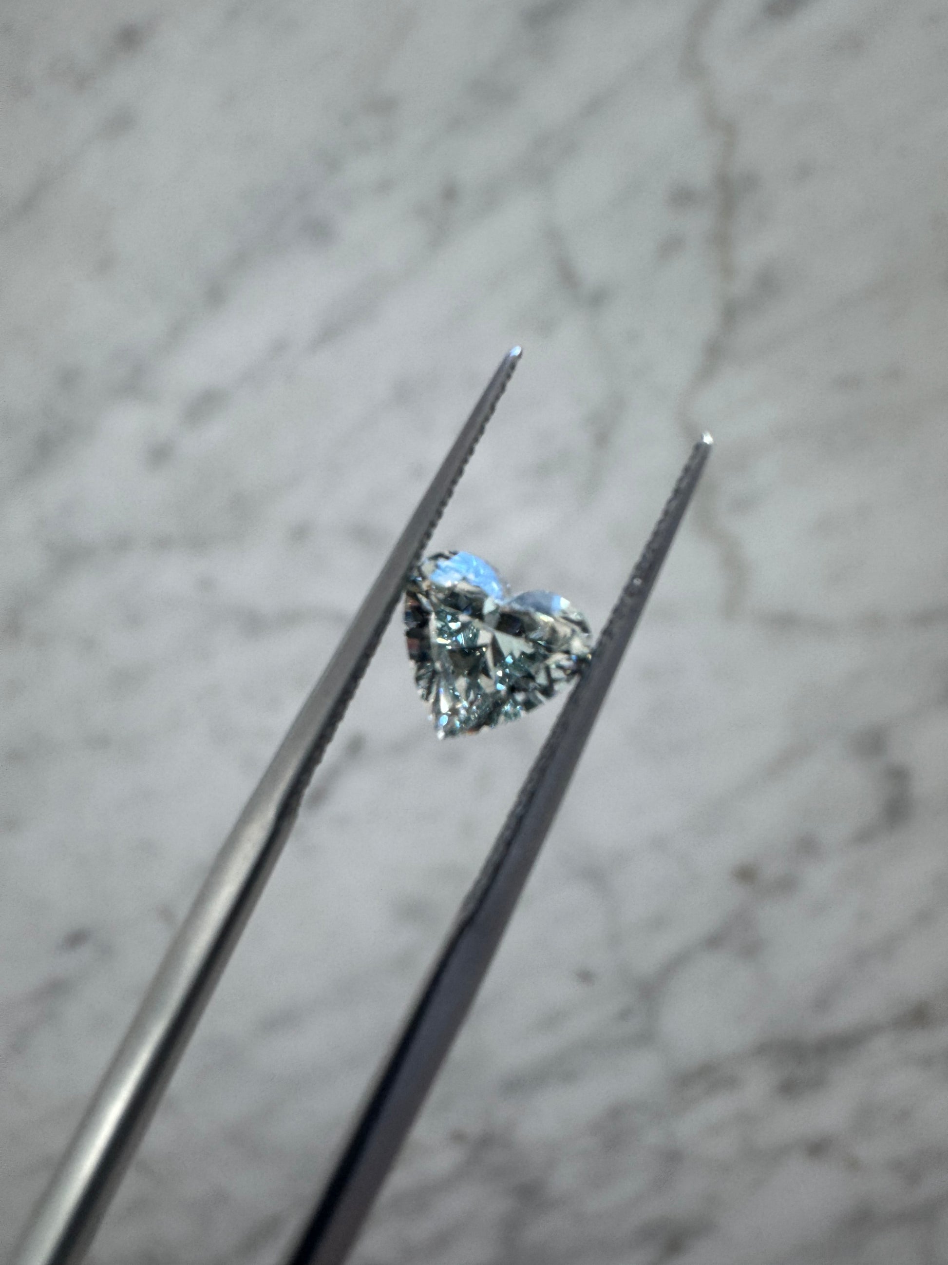 Heart | 1.10ct Light Bluish Green VVS2 | IGI Certified 788668512