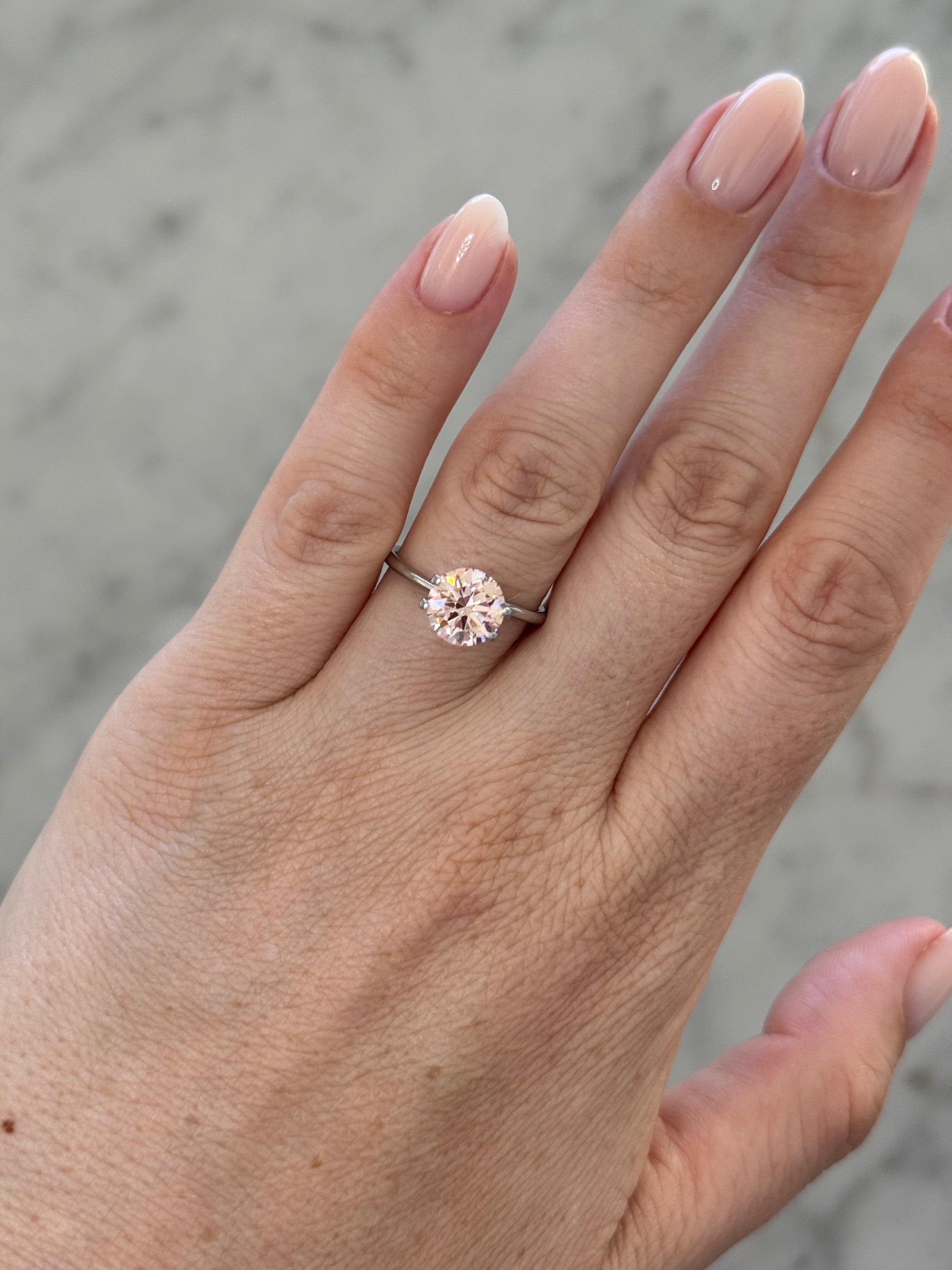 Round | 2.21ct Fancy Intense Pink VS1 | IGI Certified 690508679
