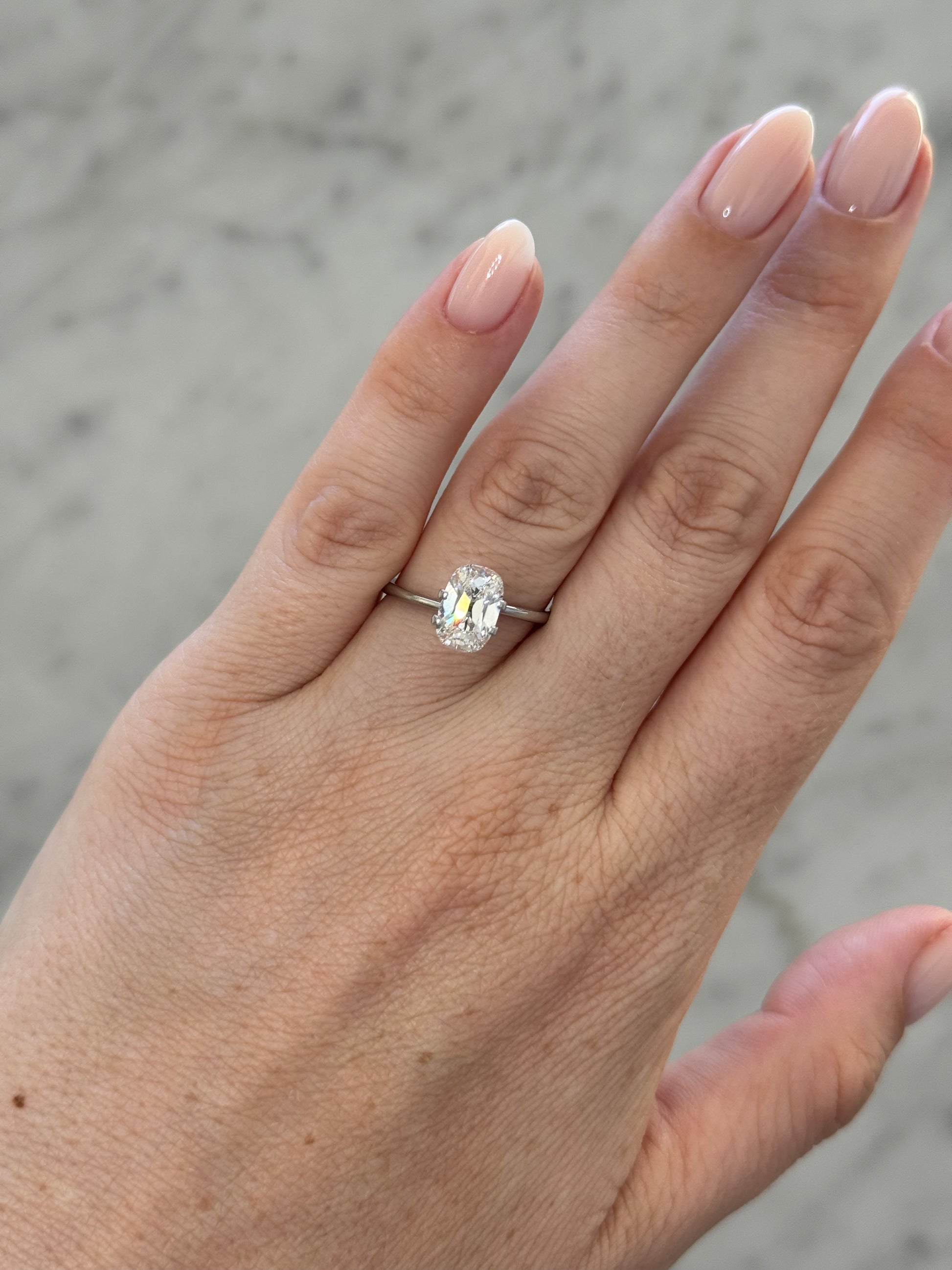 Old Mine Cushion | 2.18ct F VVS2 | 1.50 ratio | IGI Certified LG789610578