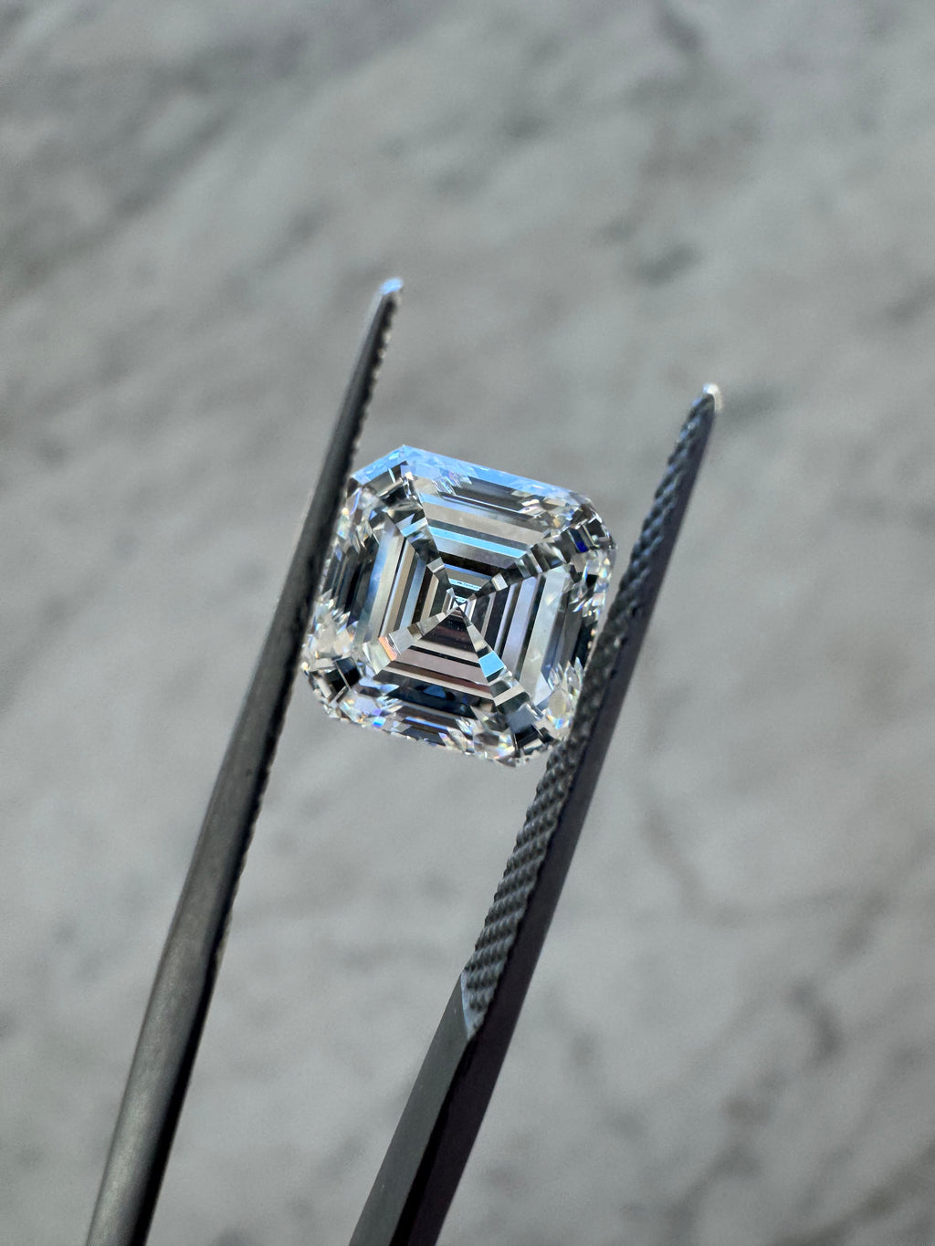 Asscher | 2.50ct F VS1| IGI Certified LG797620376