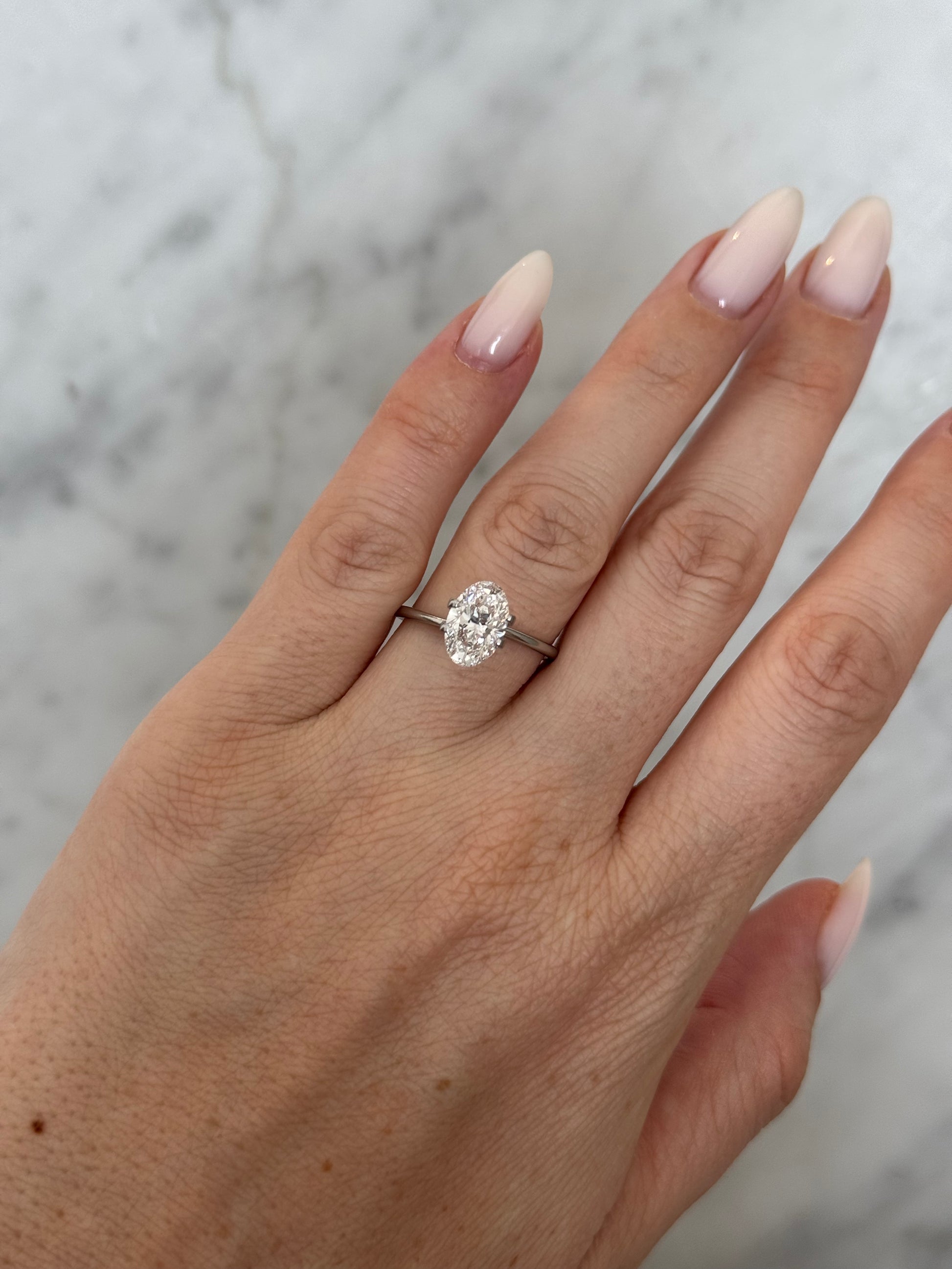 Oval | 2.01ct D VS1 | 1.49 ratio | IGI Certified 763609052