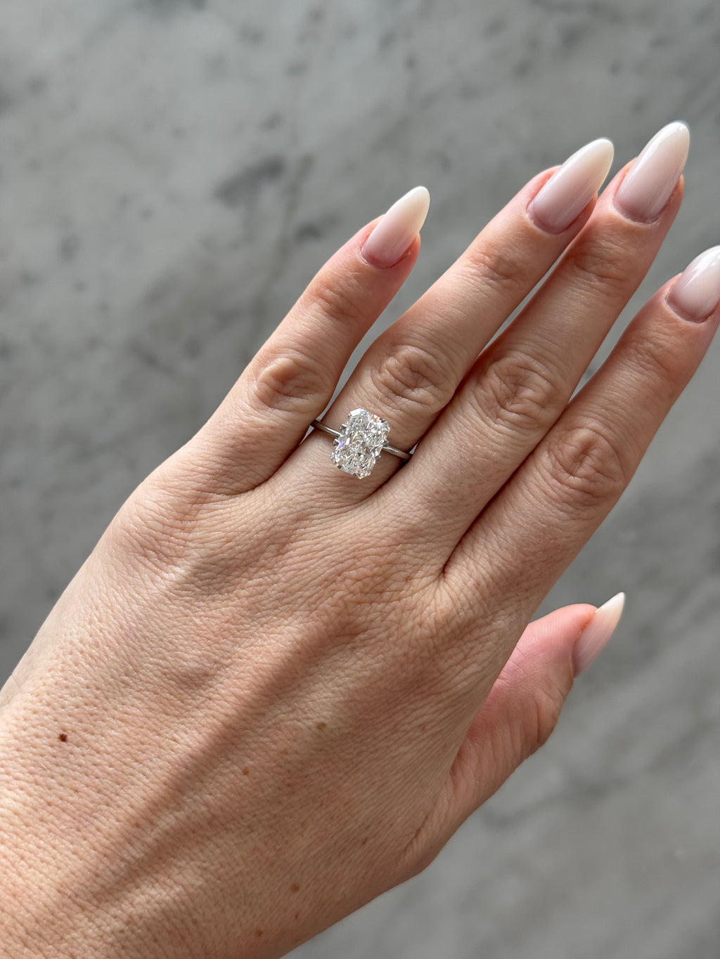 Radiant | 4.02ct F VVS2 | 1.46 ratio | IGI Certified 763609047