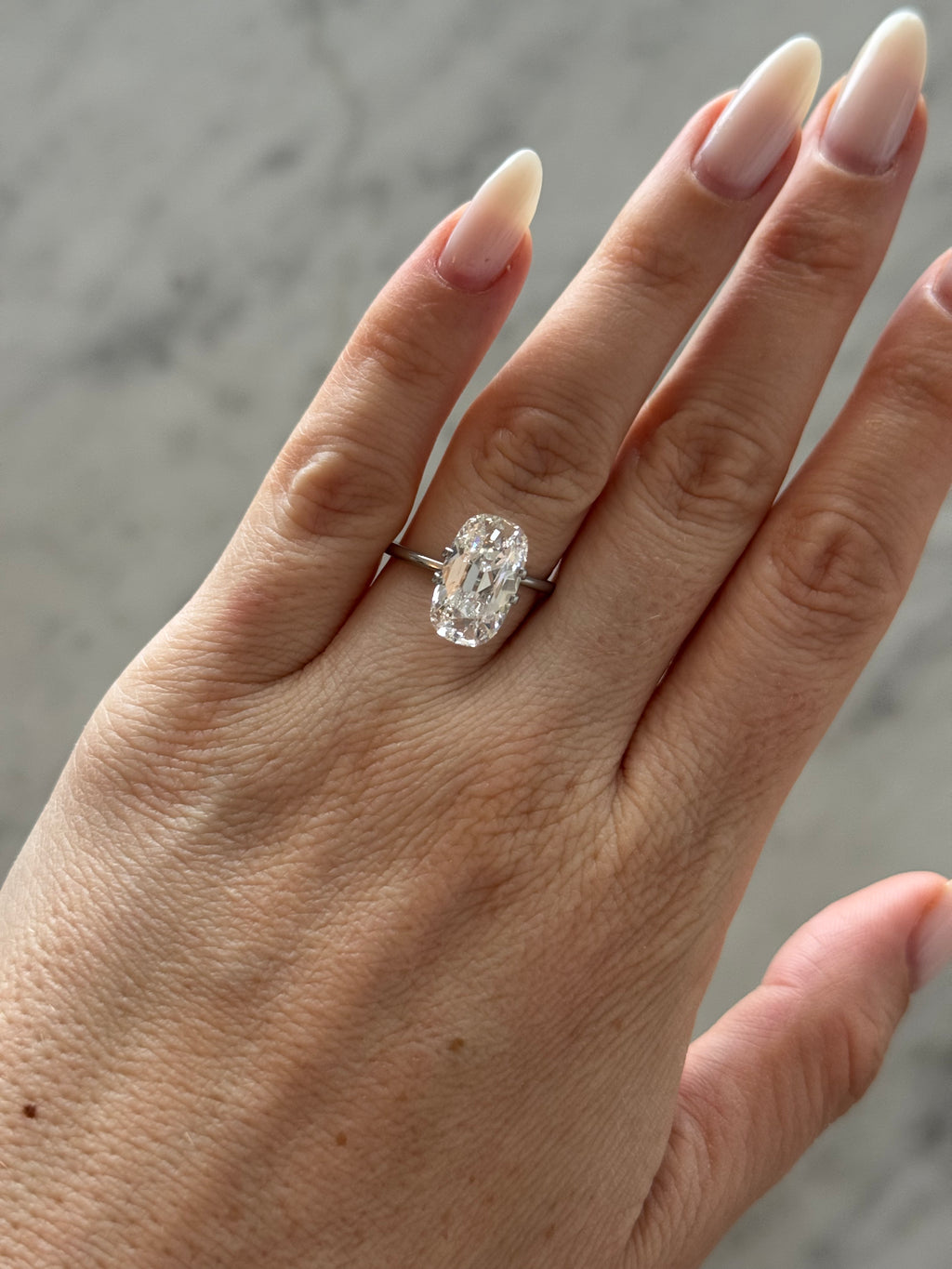 Old Mine Cushion | 5.00ct F VS1 | 1.70 ratio | IGI Certified LG756519269