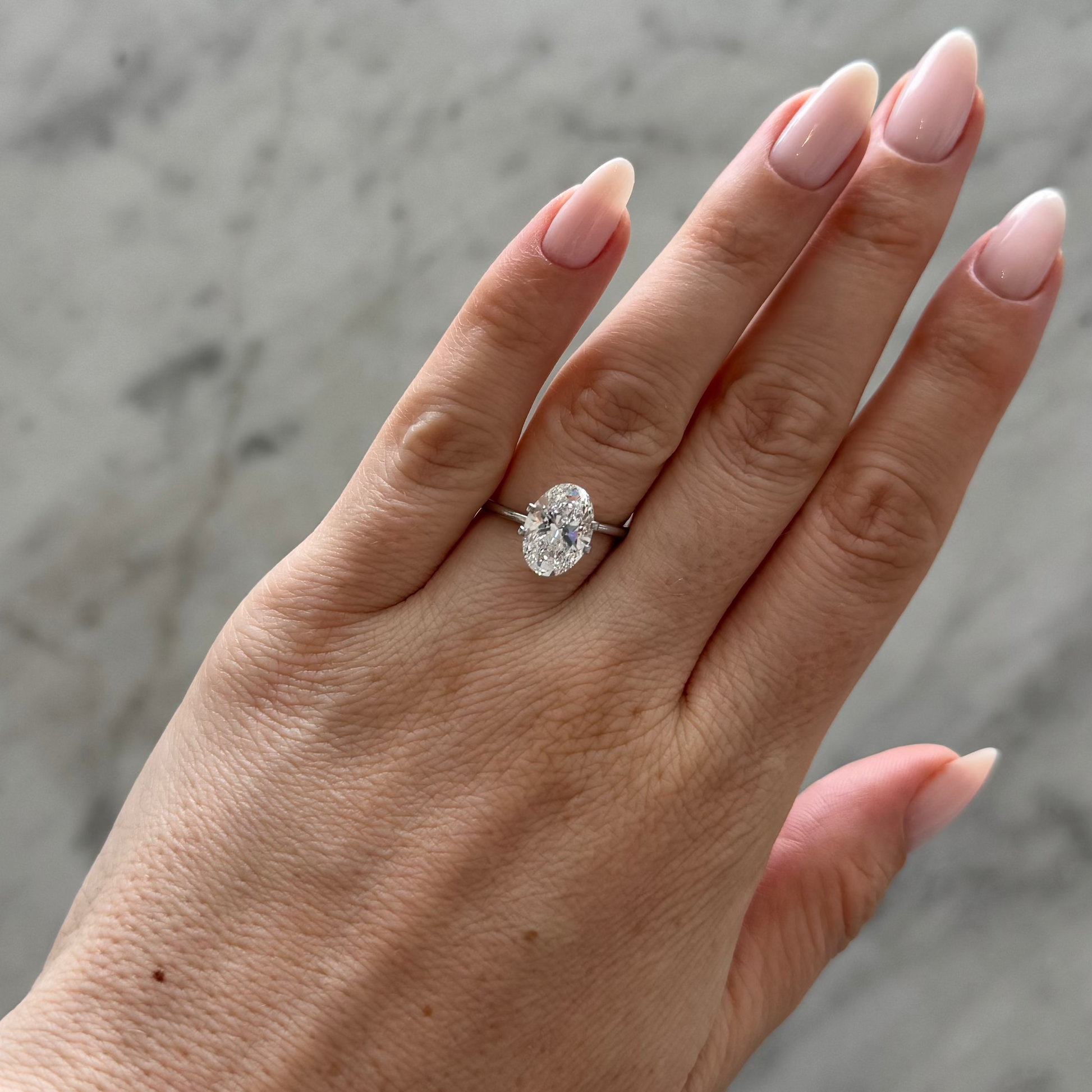 Oval | 3.14ct D VS1 | 1.42 ratio | IGI Certified 651452975