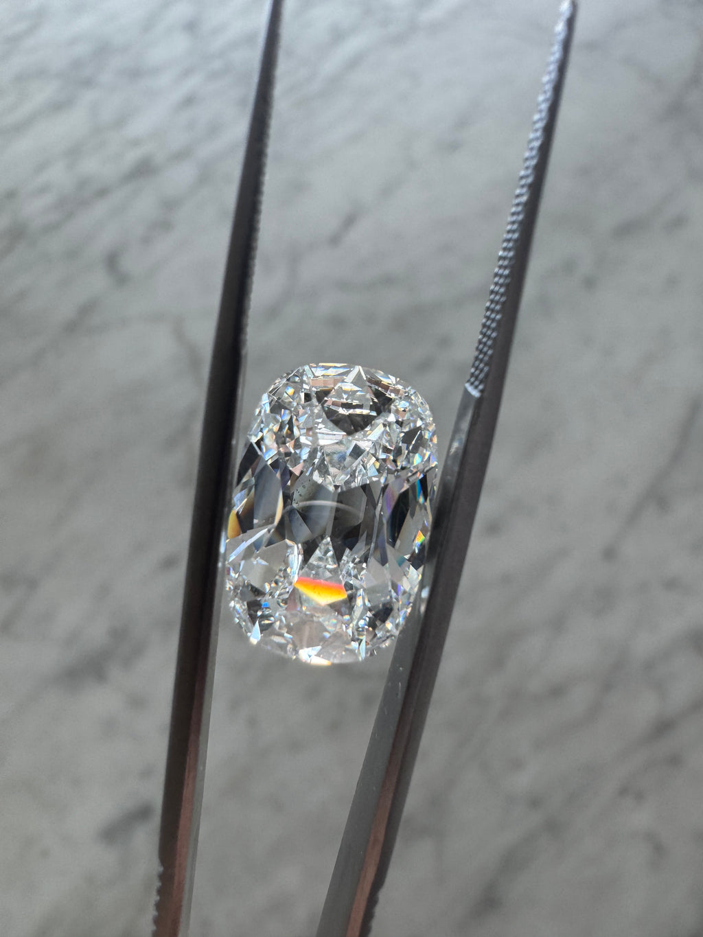 Old Mine Cushion | 9.06ct F VVS2 | 1.49 ratio | IGI Certified LG754506670