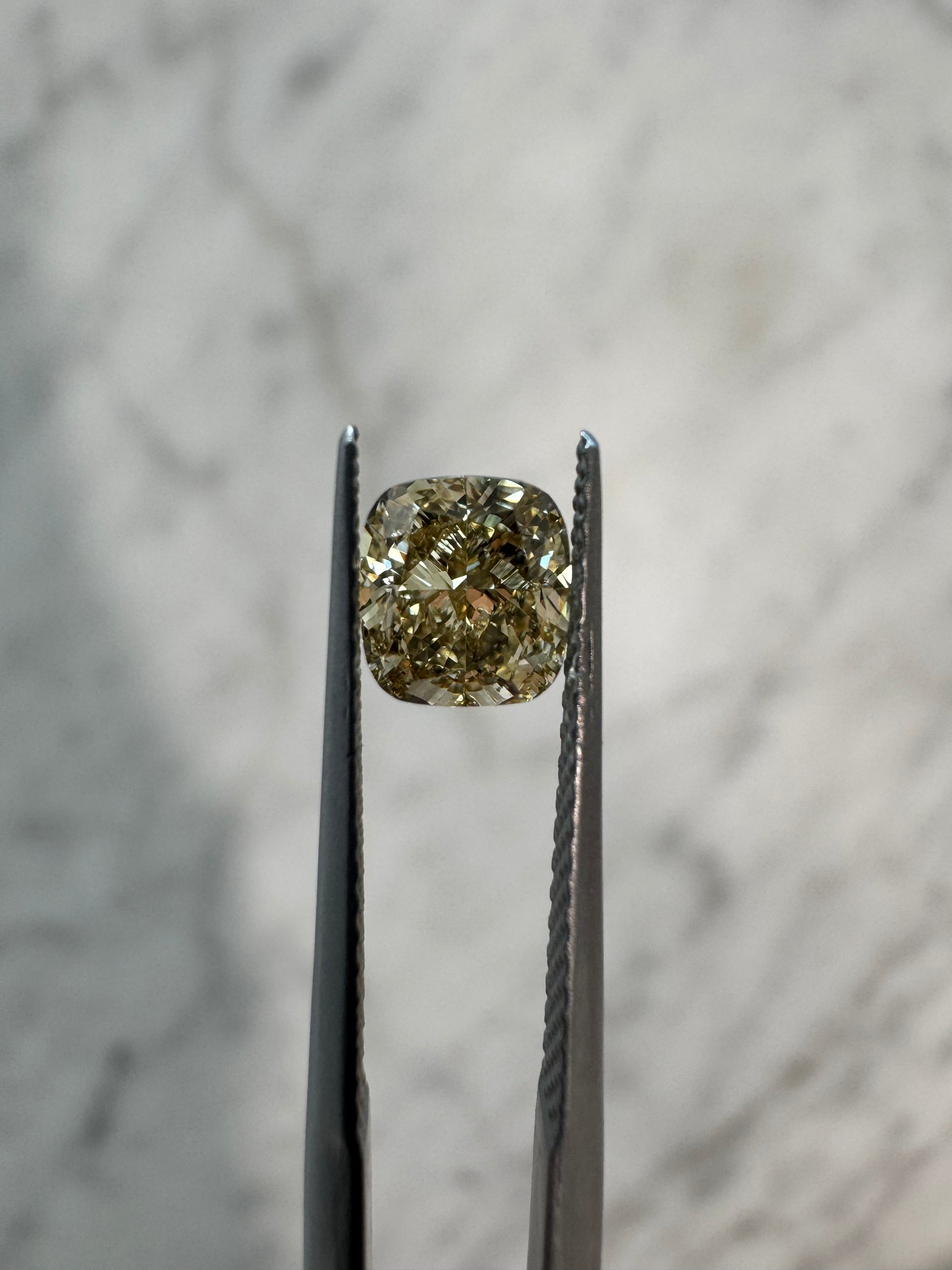Cushion | 1.11ct Fancy Greyish Yellow VVS2 | IGI Certified