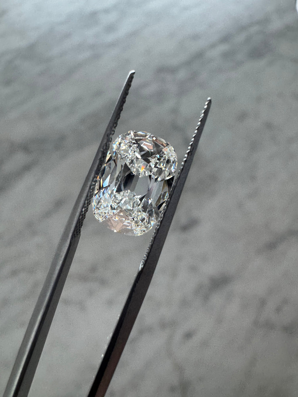 Old Mine Cut | 3.07ct E VS1 | 1.43 ratio | IGI Certified LG809618491