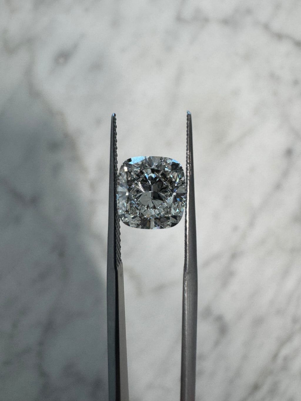 Cushion | 3.01ct G VS2 | 1.06 ratio | IGI Certified 598390779