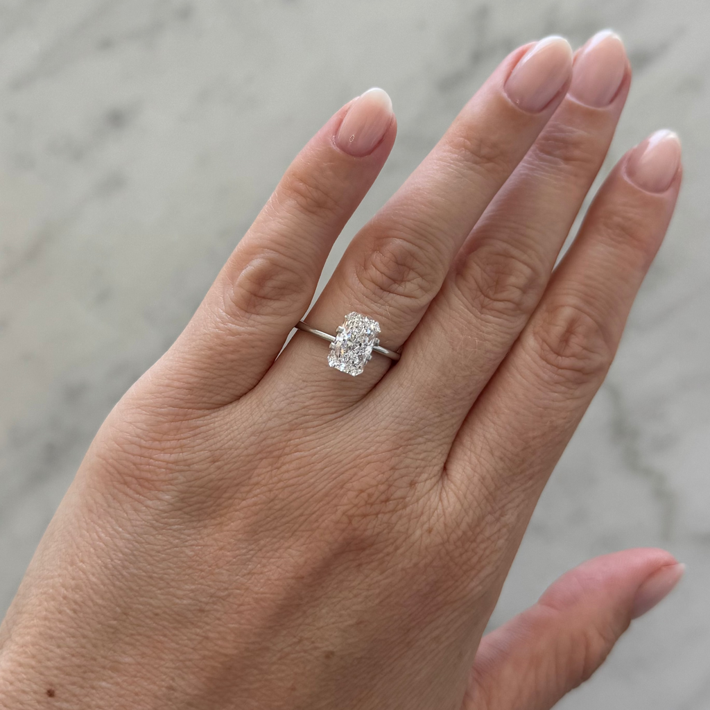 Radiant | 2.30ct D VS1 | 1.55 ratio | IGI Certified LG723528688