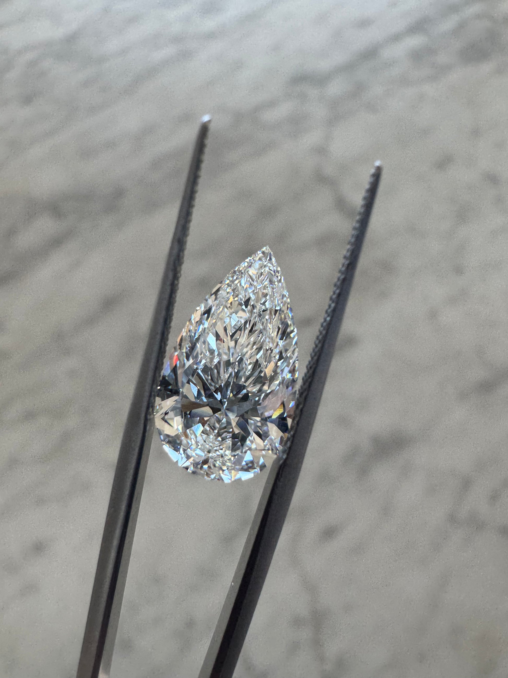 Pear | 4.58ct F VS1 | 1.74 ratio | IGI Certified LG614301068