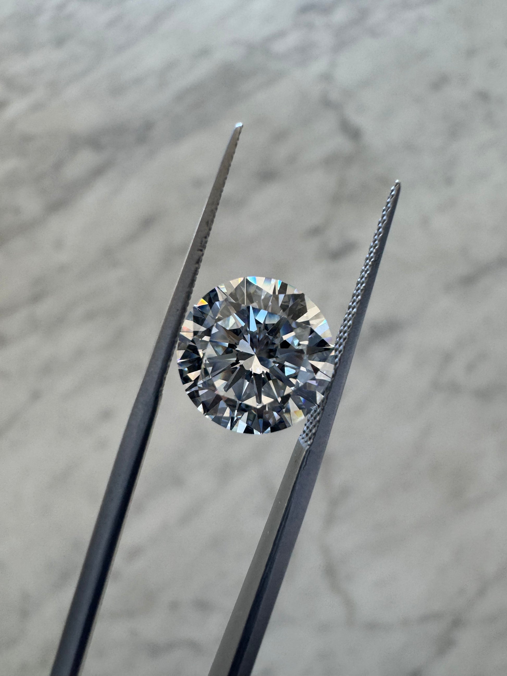 Round Brilliant | 4.01ct E VS1 | IGI Certified LG705526312