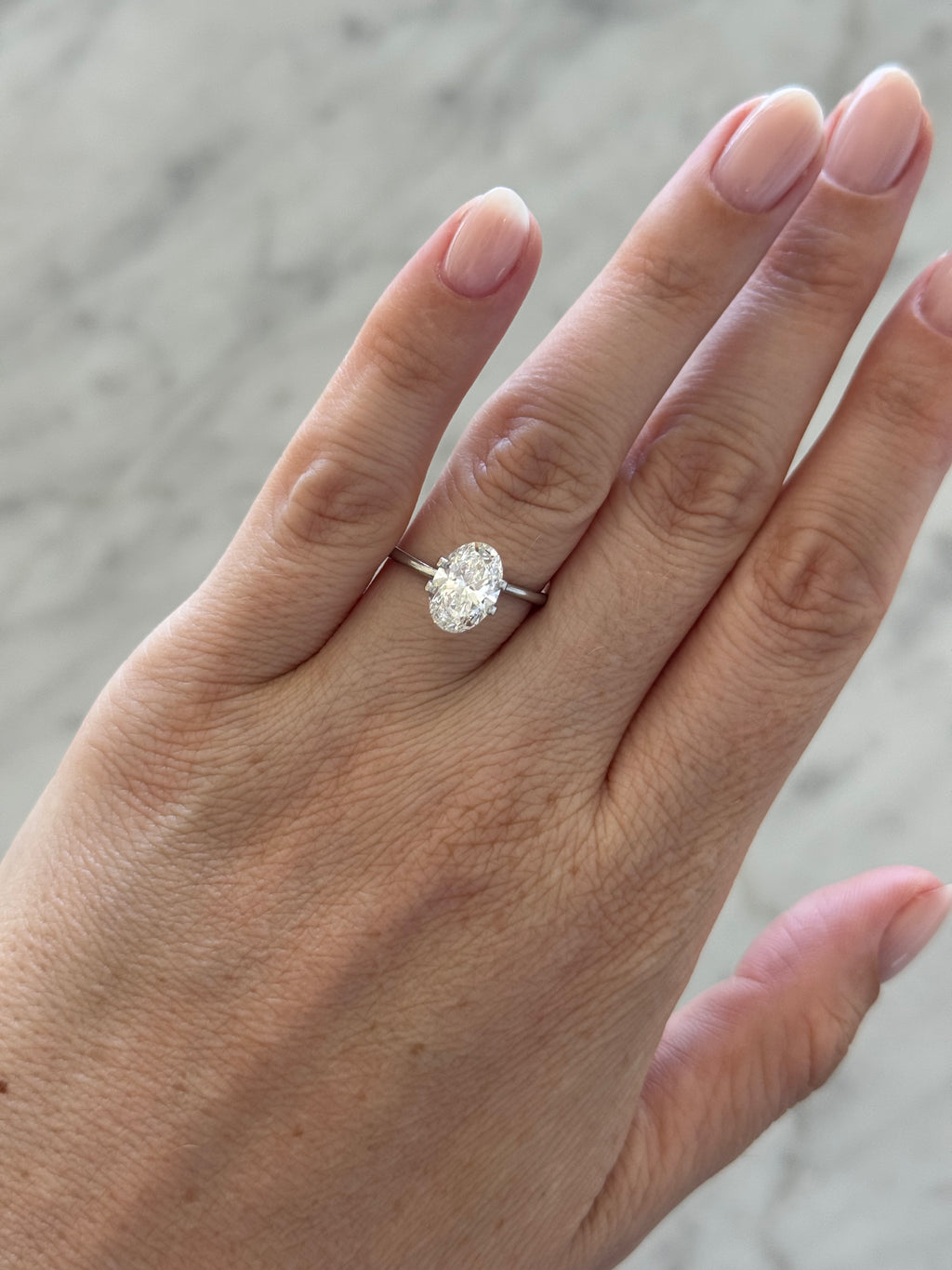 Oval | 2.06ct F VVS2 | 1.44 ratio | IGI Certified LG762518112