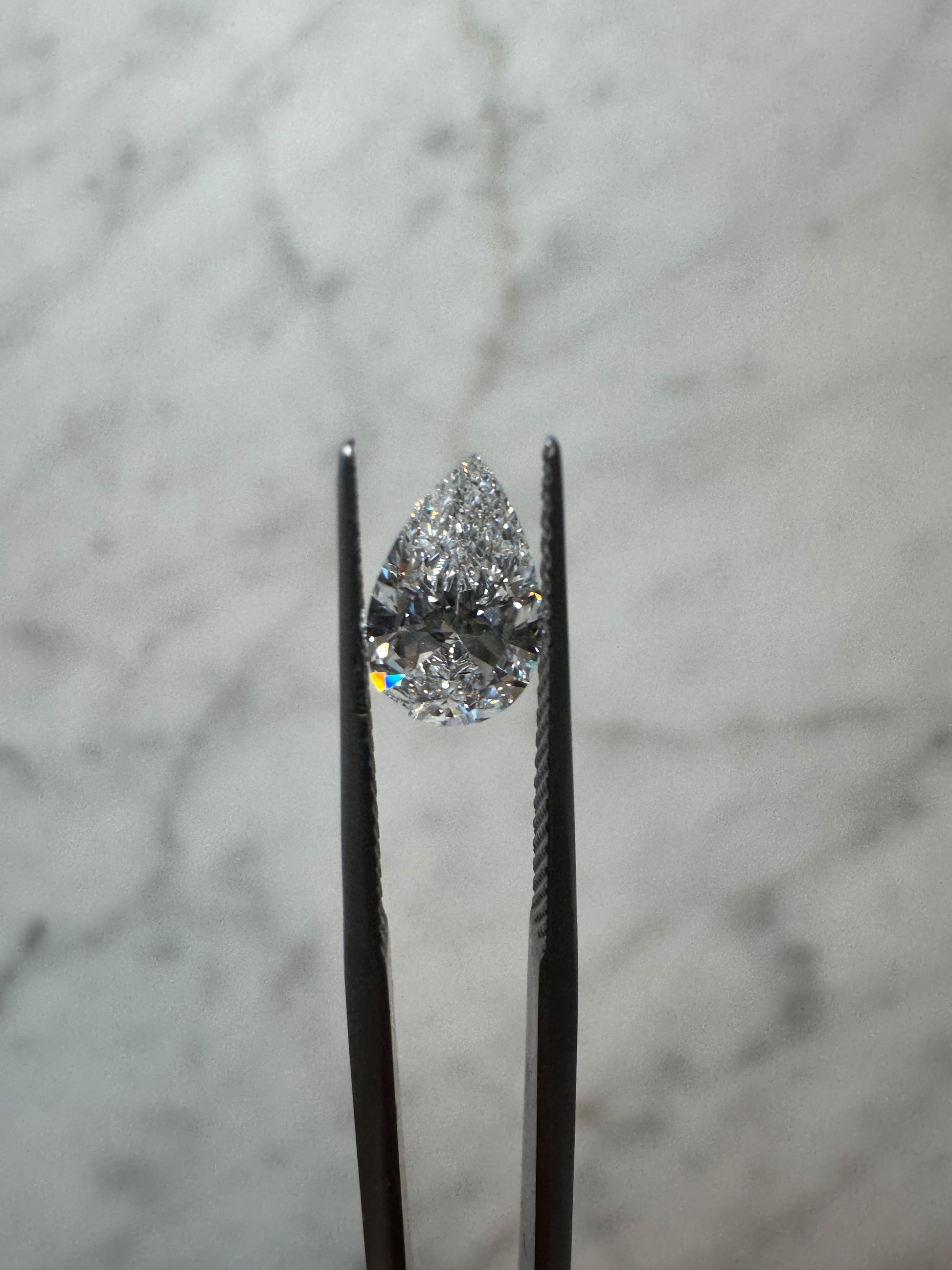 Pear | 1.01ct D VS1 | 1.57 ratio | IGI Certified 625435996