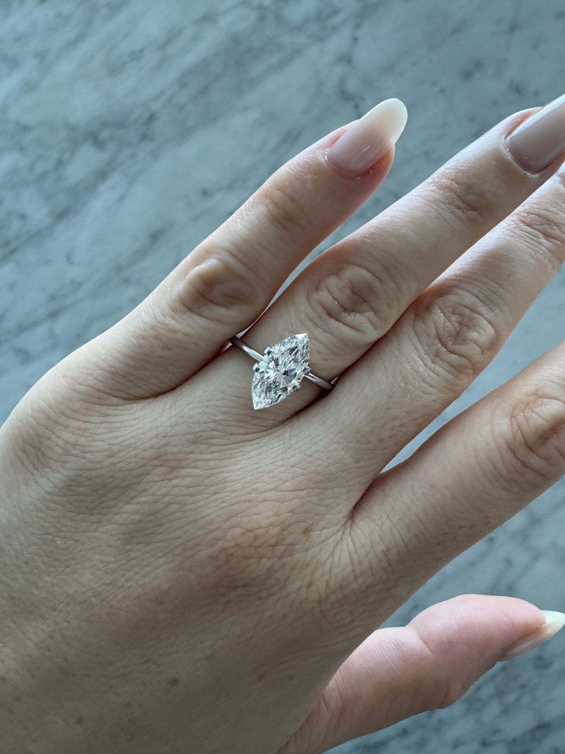 Marquise | 2.05ct D VS1 | 2.05 ratio | IGI Certified 668474131