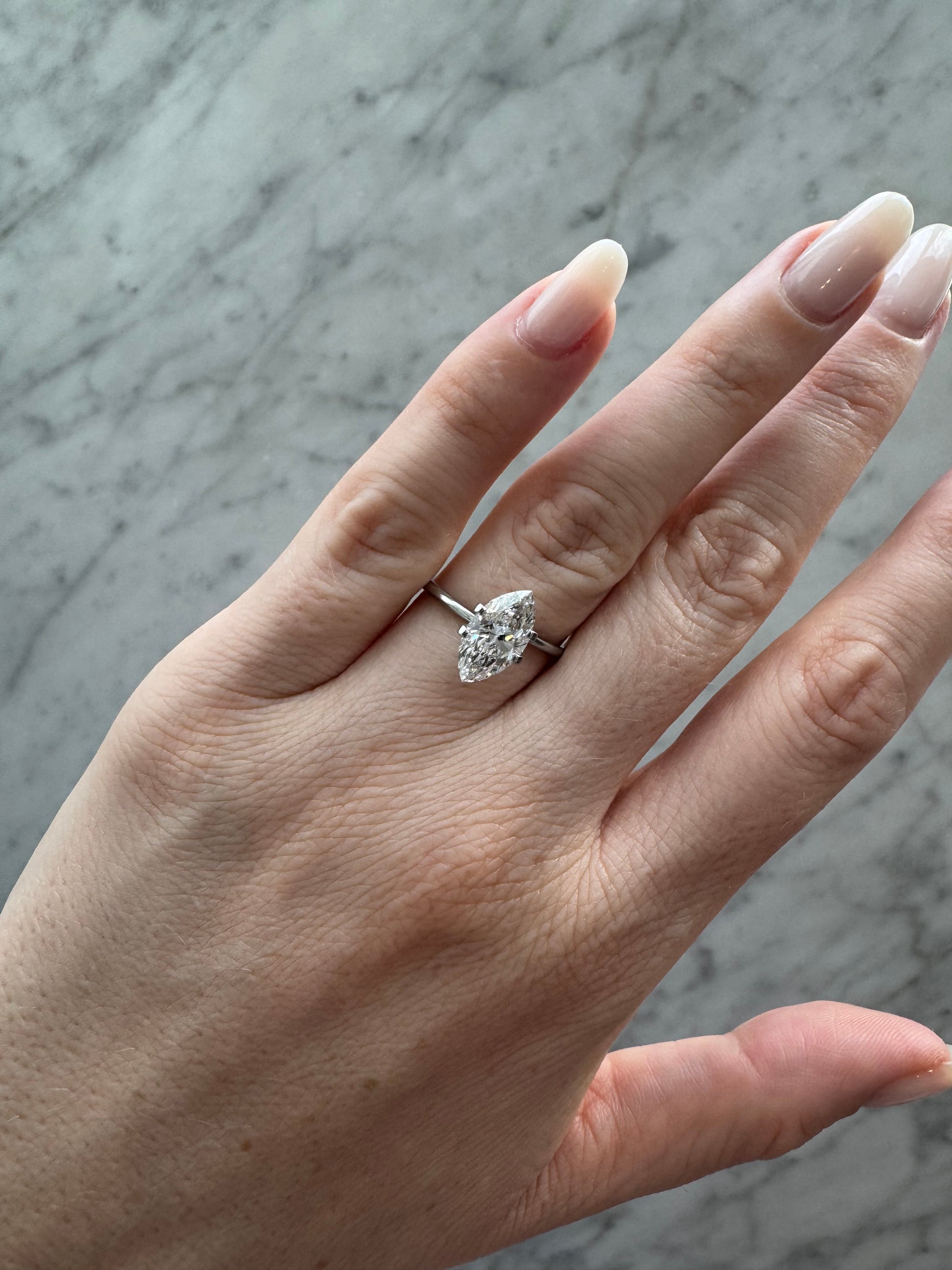 Marquise | 1.90ct F VS1 | 1.89 ratio | IGI Certified 668409515