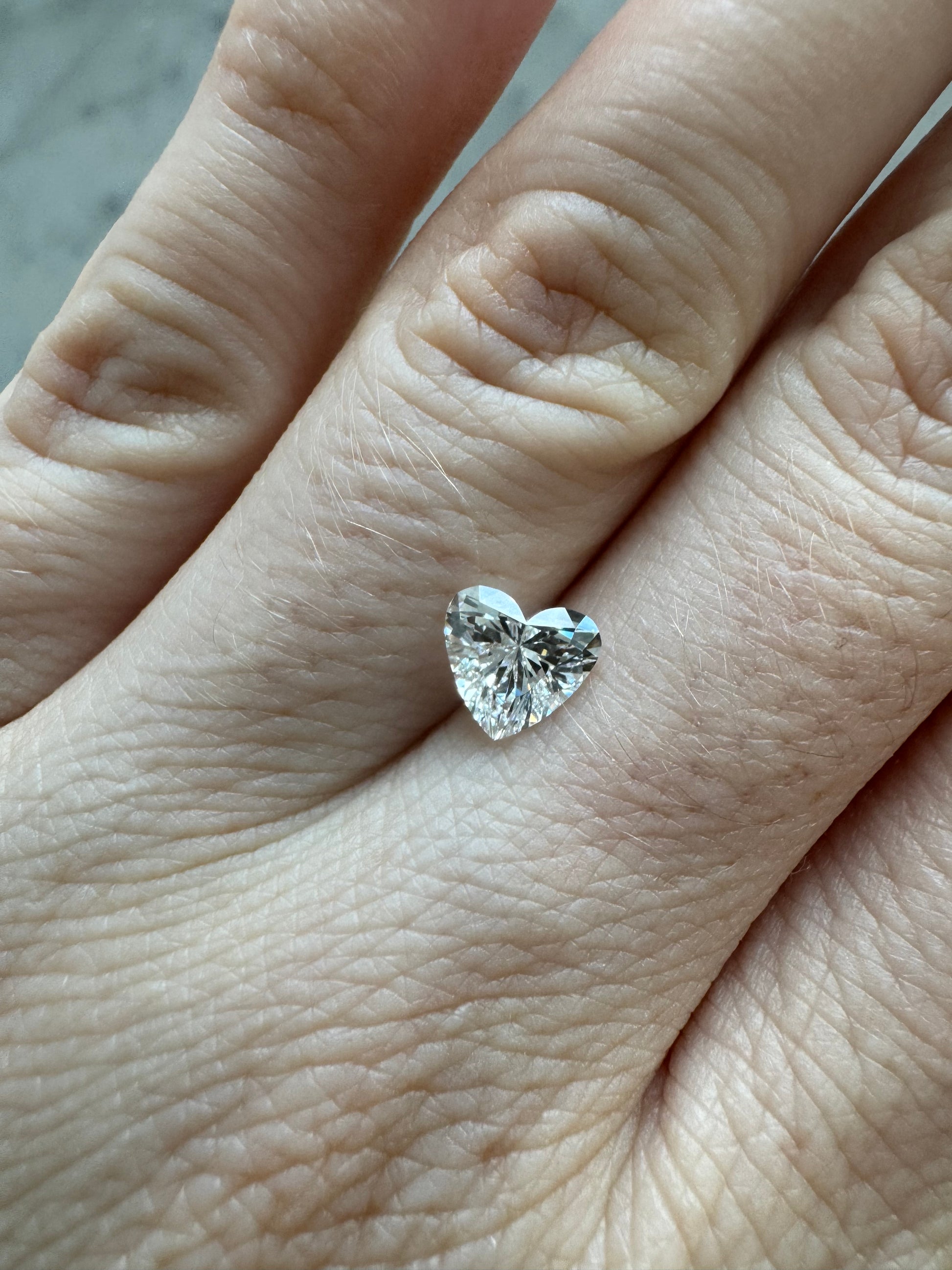 Heart | 1.00ct E VVS2 | IGI Certified 733534738