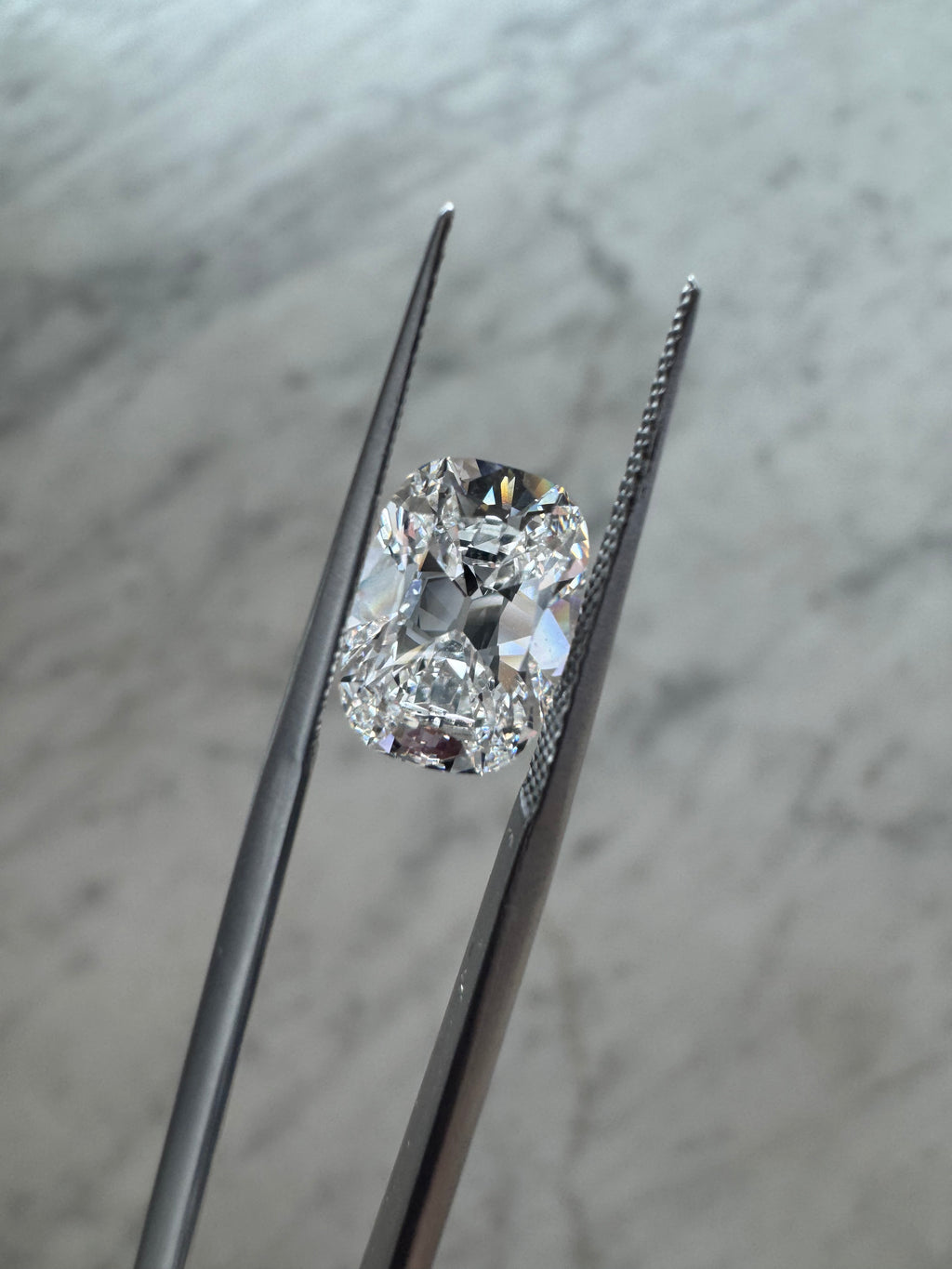 Old Mine Cut Cushion | 3.06ct E VVS1 | 1.42 ratio | IGI Certified 803653697