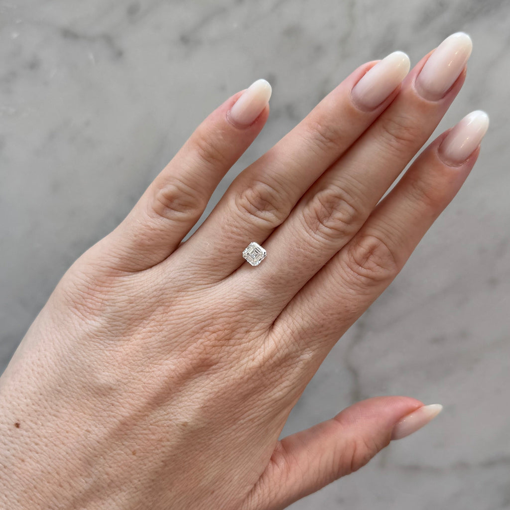 Asscher | 1.01ct F VS2 | IGI Certified 732533824
