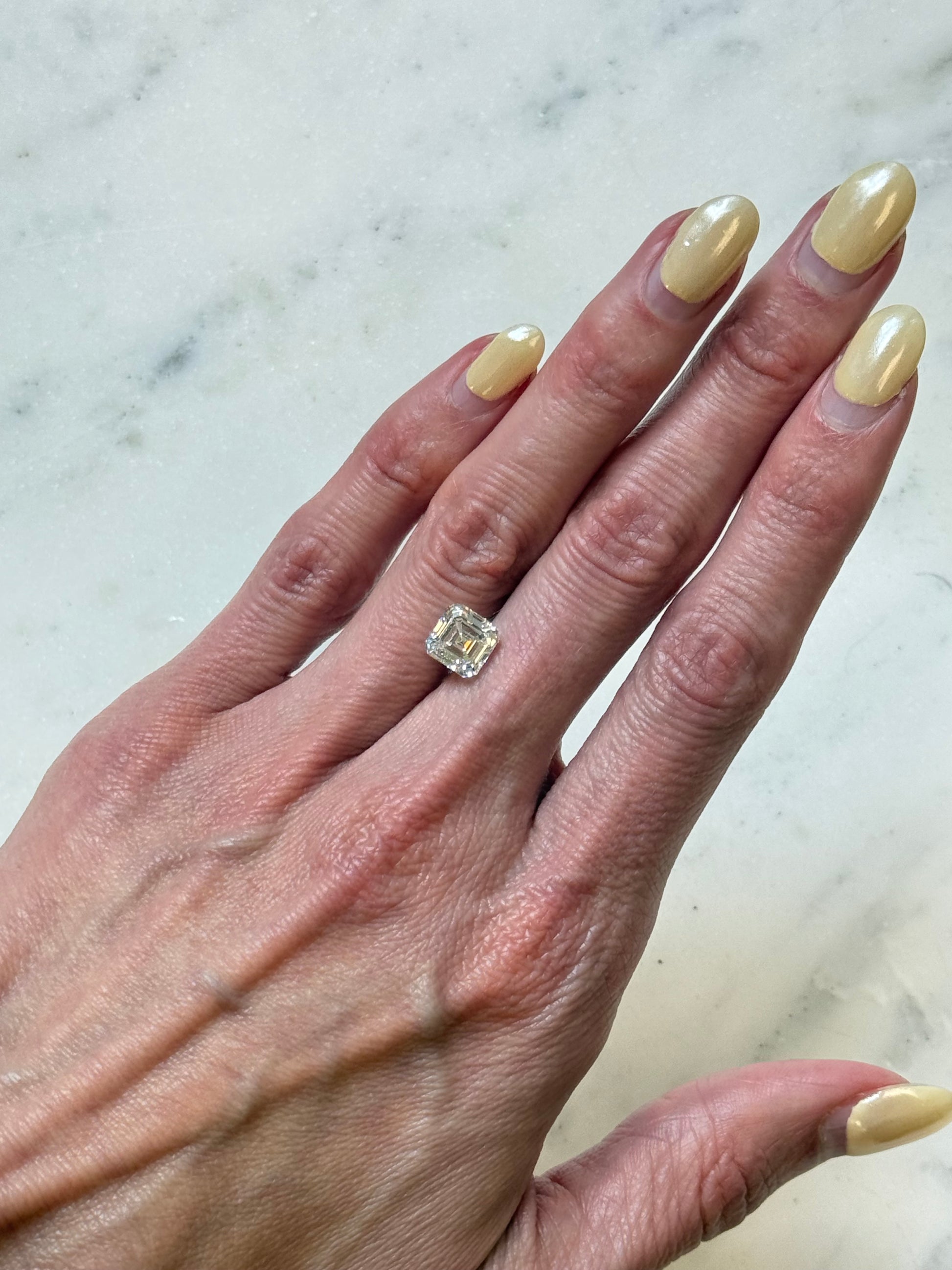 Asscher | 3.10ct F VS1 | IGI Certified
