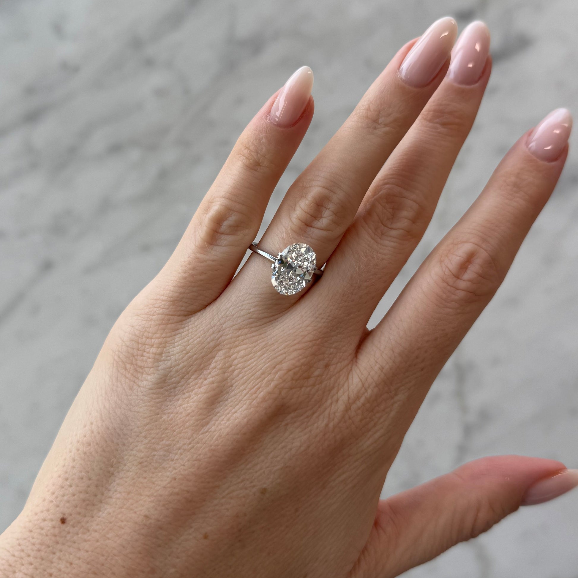 Antique-style Oval | 4.02 ct D VS1 | 1.42 ratio | IGI Certified 706507669