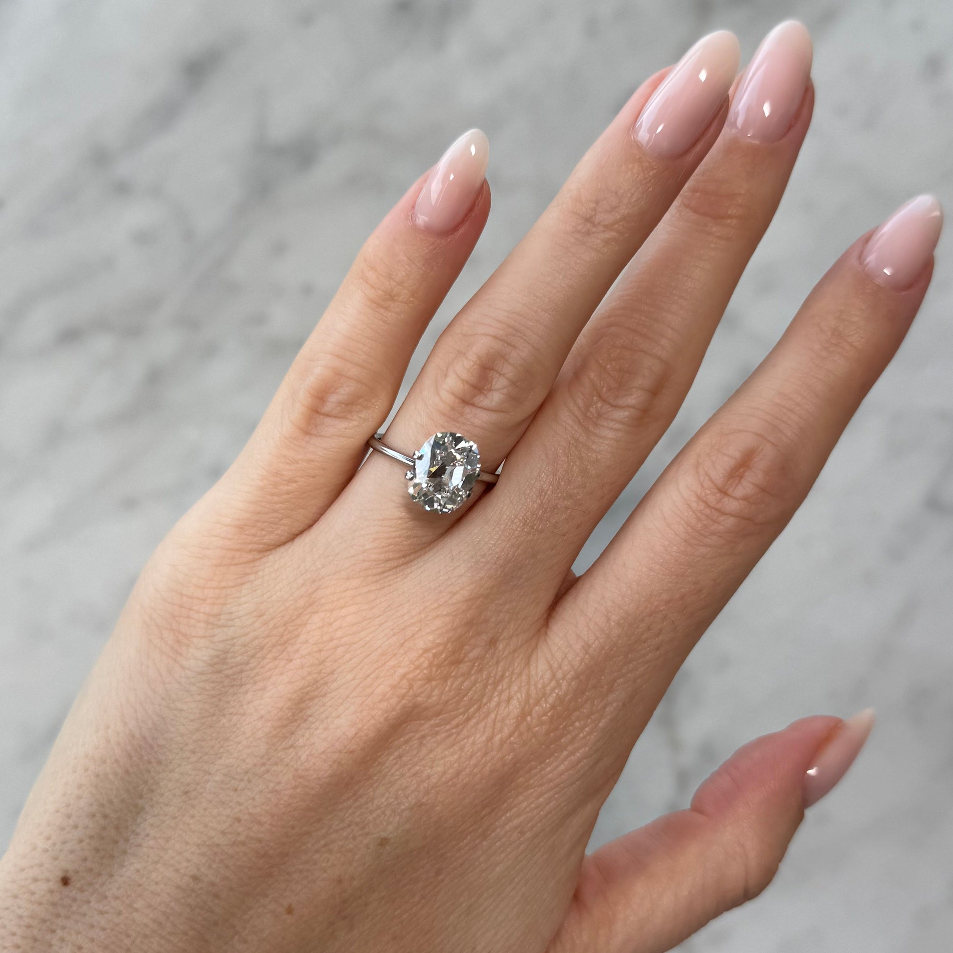 Old Mine Cushion | 4.02ct E VS1 | 1.28 ratio | IGI Certified 739599455