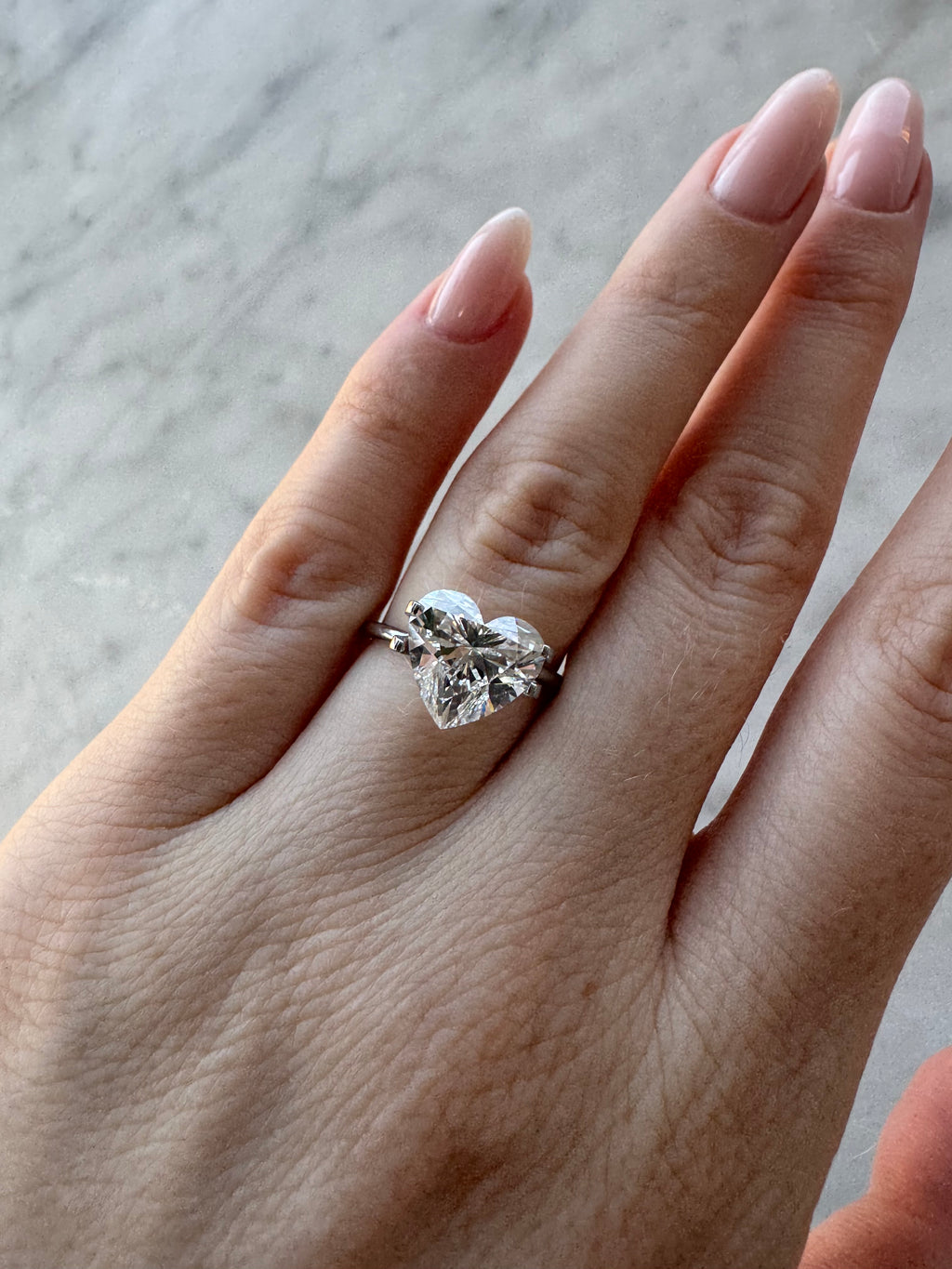 Heart | 4.01ct E VS1 | 1.09 ratio | IGI Certified 698588193 | HT401