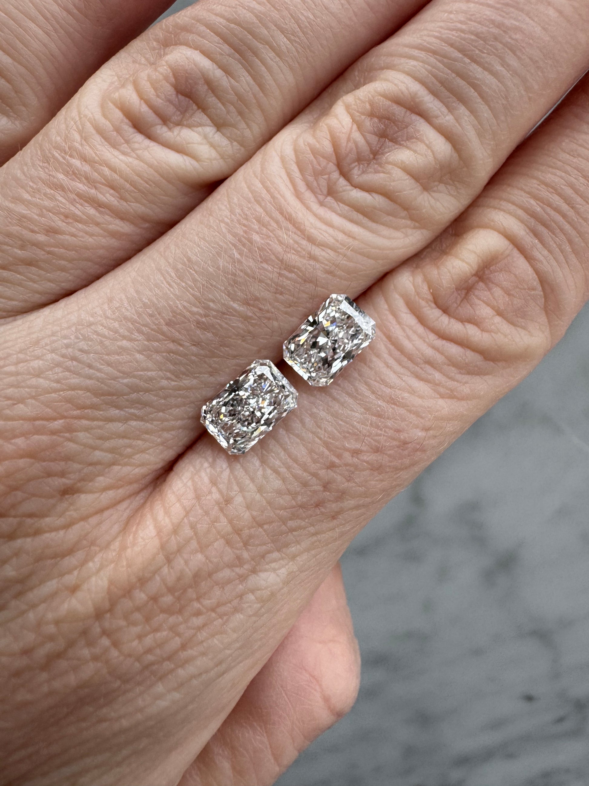 Matched Pair | Radiant | 3.16ctw E VVS2 | 1.46/1.47 ratio | MPRAD316