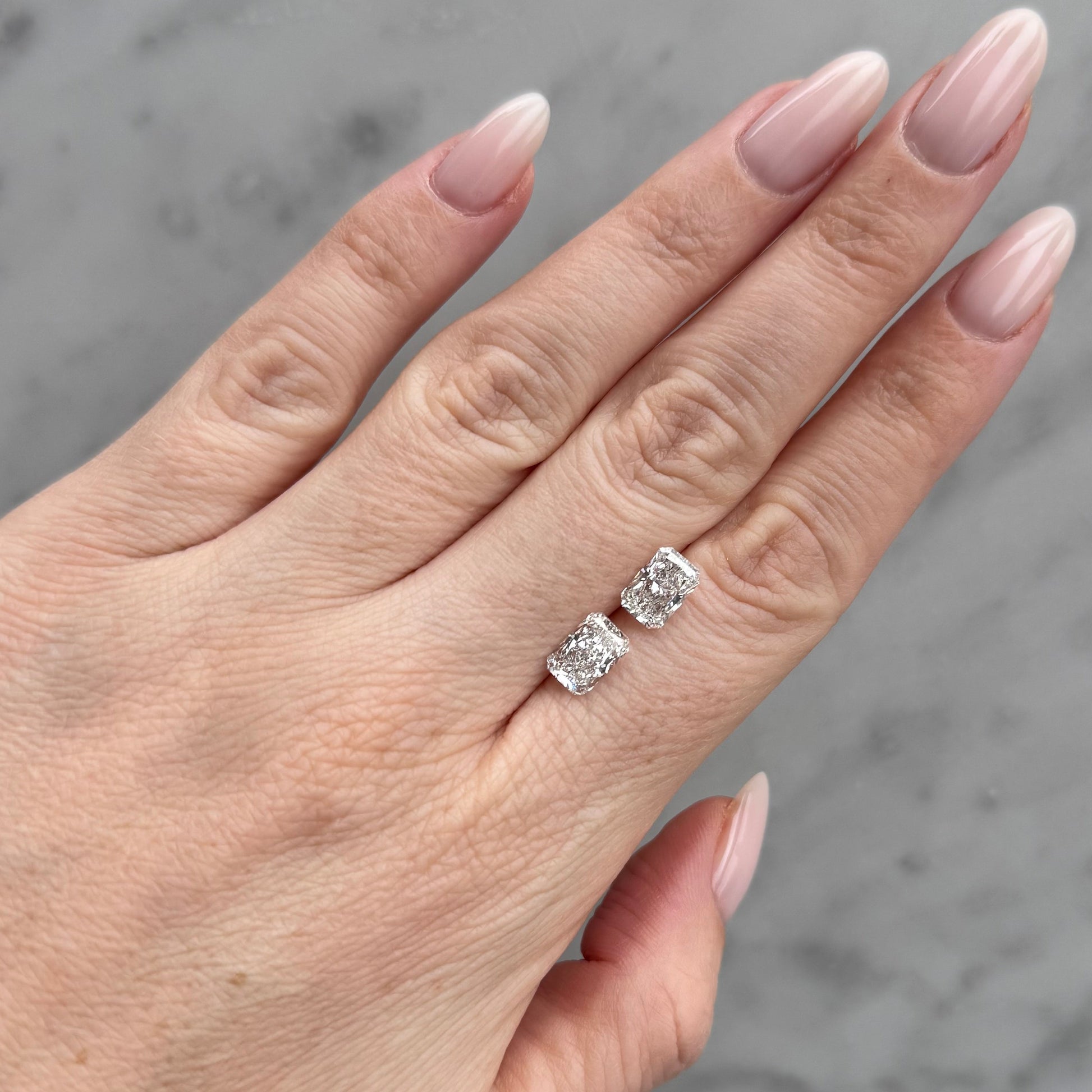 Matched Pair | Radiant | 3.16ctw E VVS2 | 1.46/1.47 ratio | MPRAD316