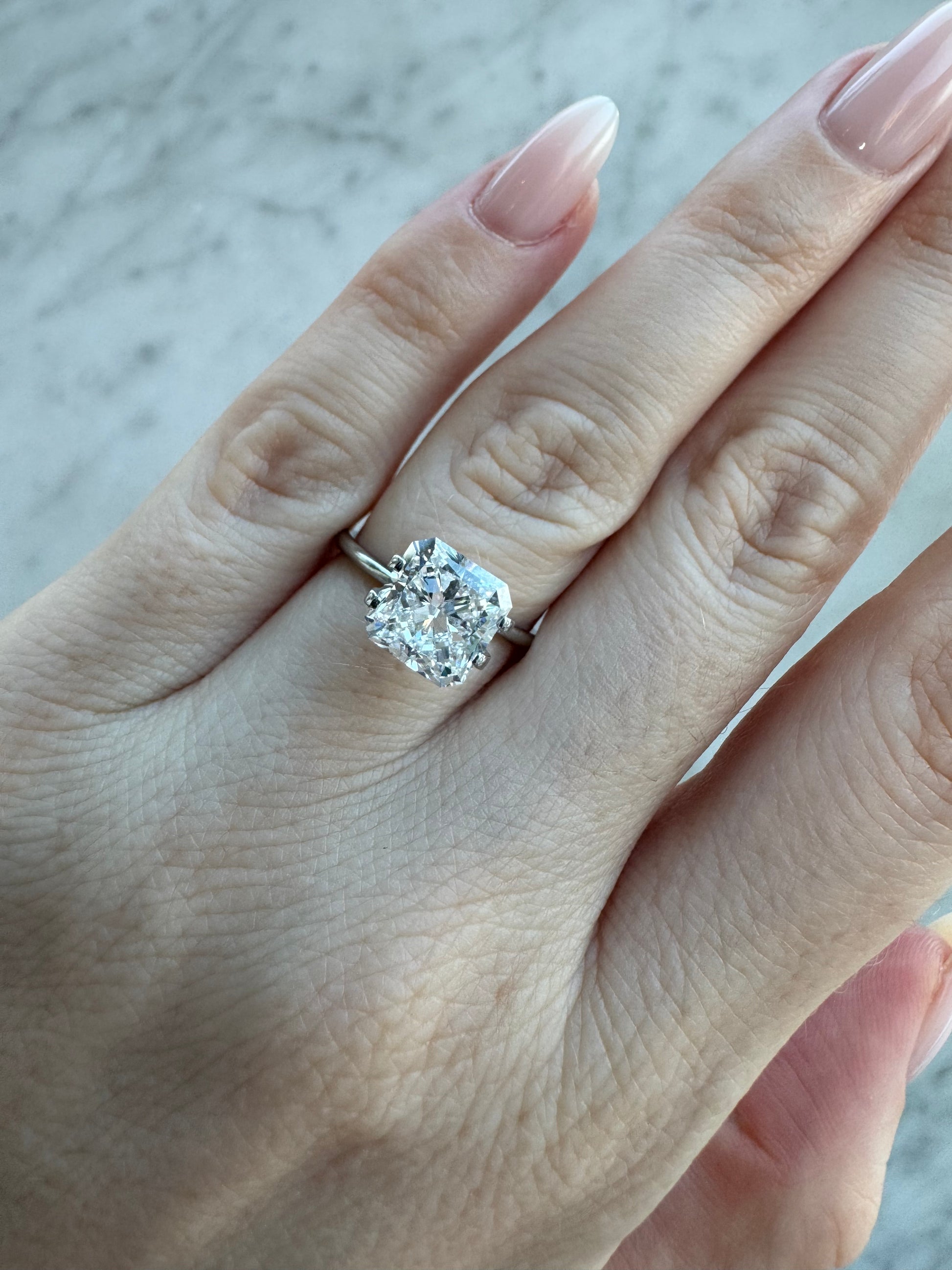 Radiant | 3.31ct D VVS2 | 1.02 ratio | LG626455217 | RAD331