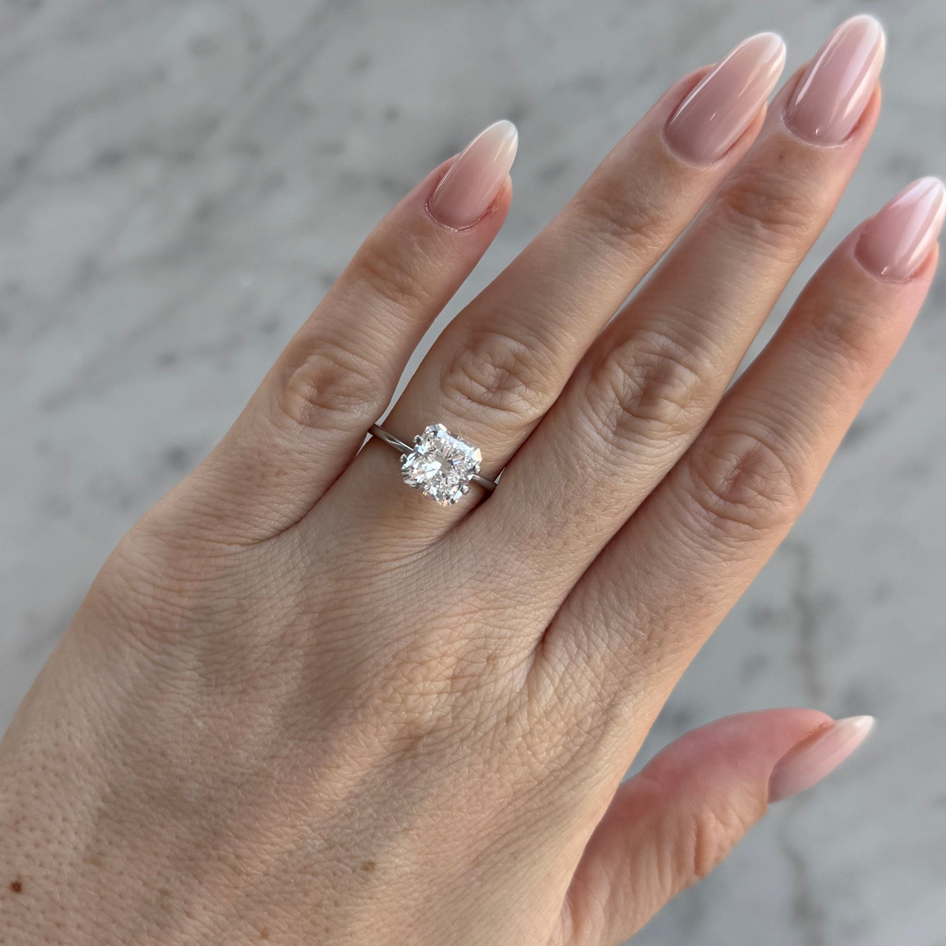 Radiant Square | 3.31ct D VVS2 | 1.04 ratio | LG698529186 | RAD331