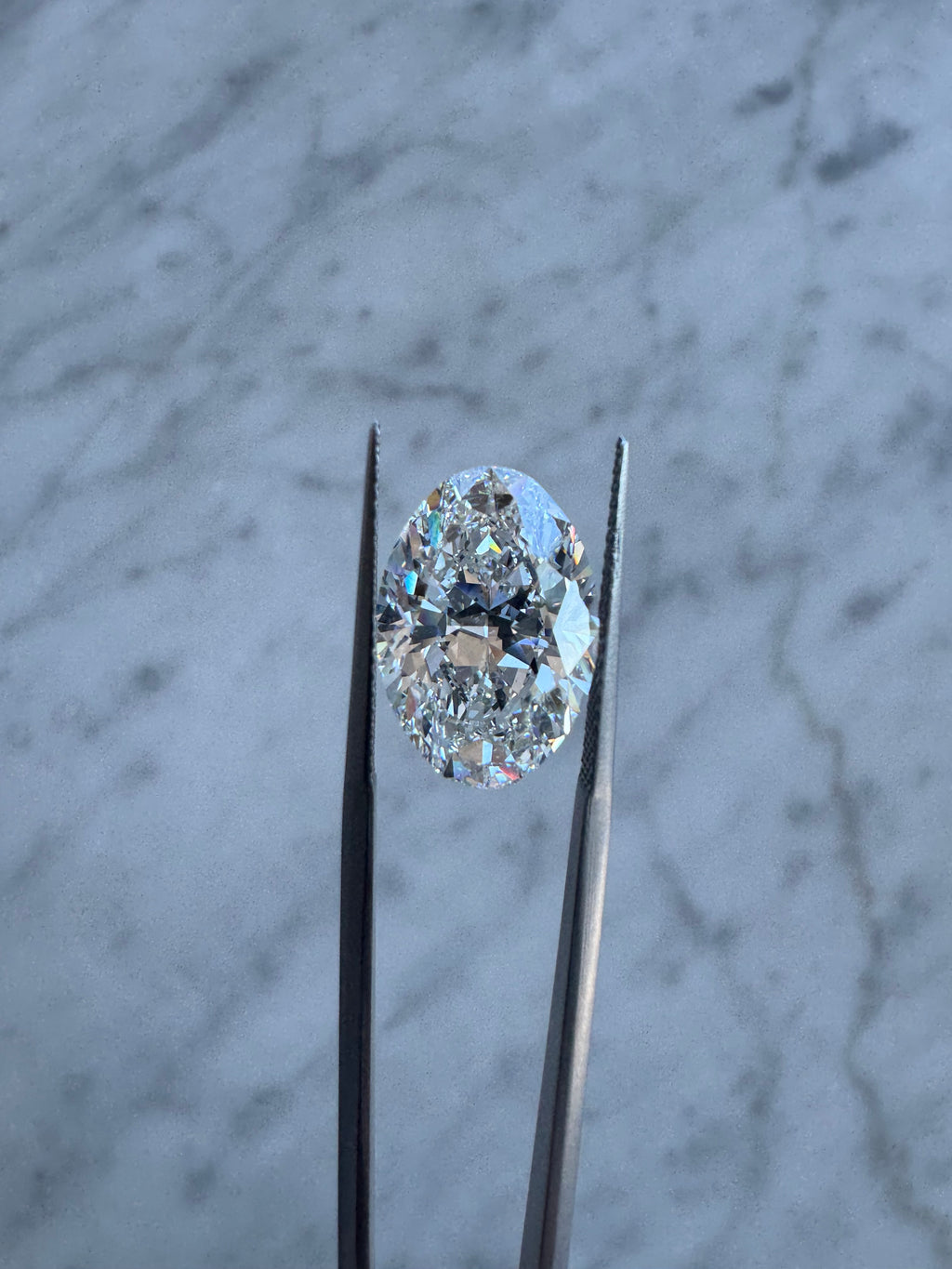 Oval | 9.05ct F VS1 | 1.44 ratio | IGI Certified 659465738 | OV905